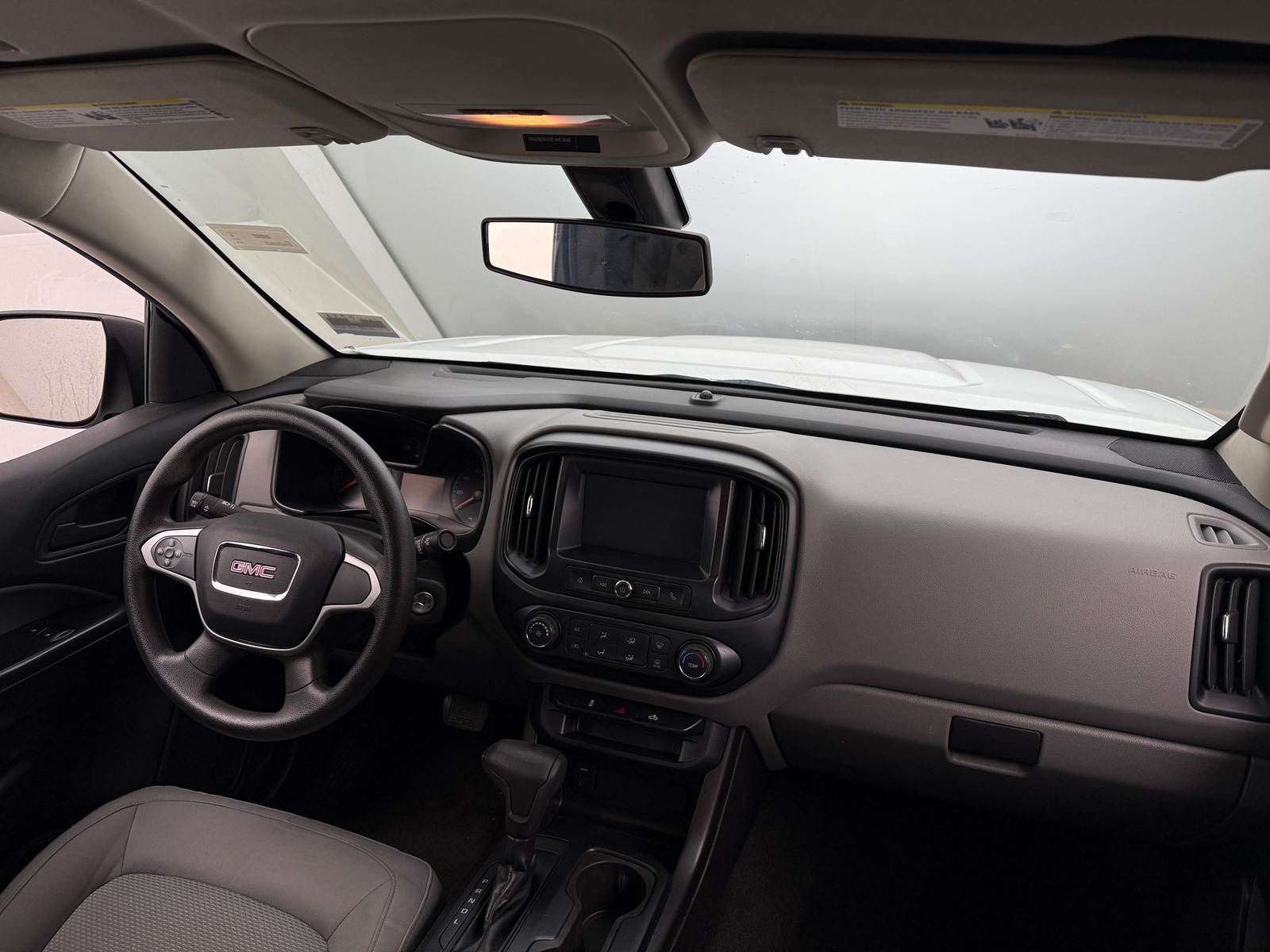 Thumbnail: 2018 GMC Canyon - 3