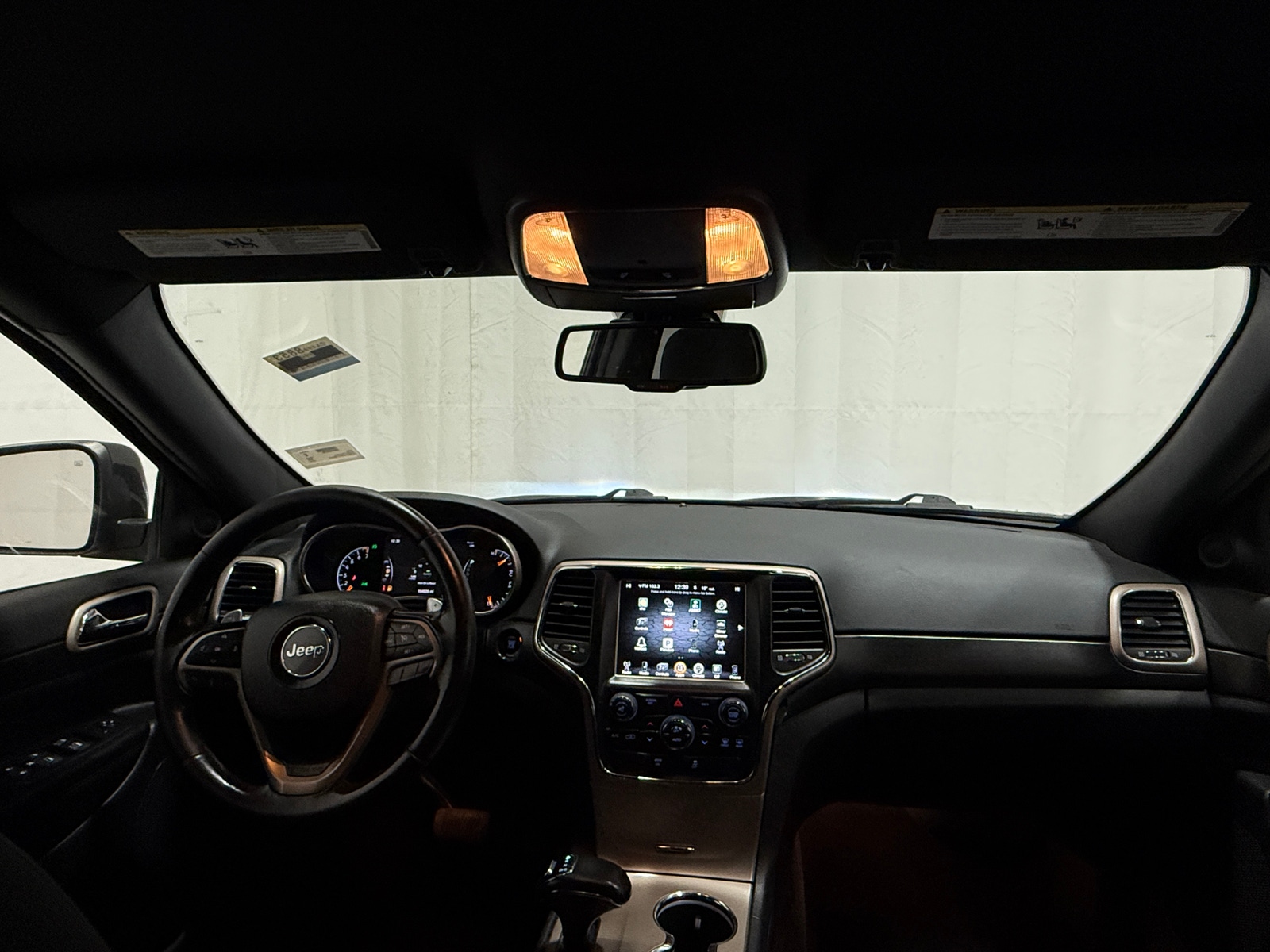 Thumbnail: 2015 Jeep Grand Cherokee - 3