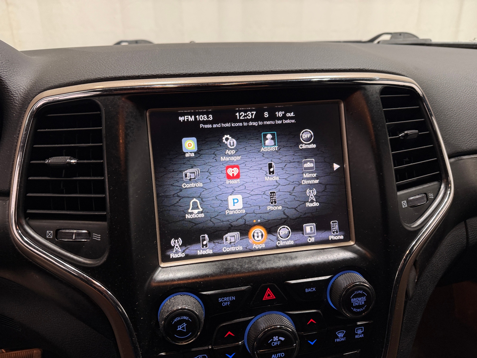 Thumbnail: 2015 Jeep Grand Cherokee - 4