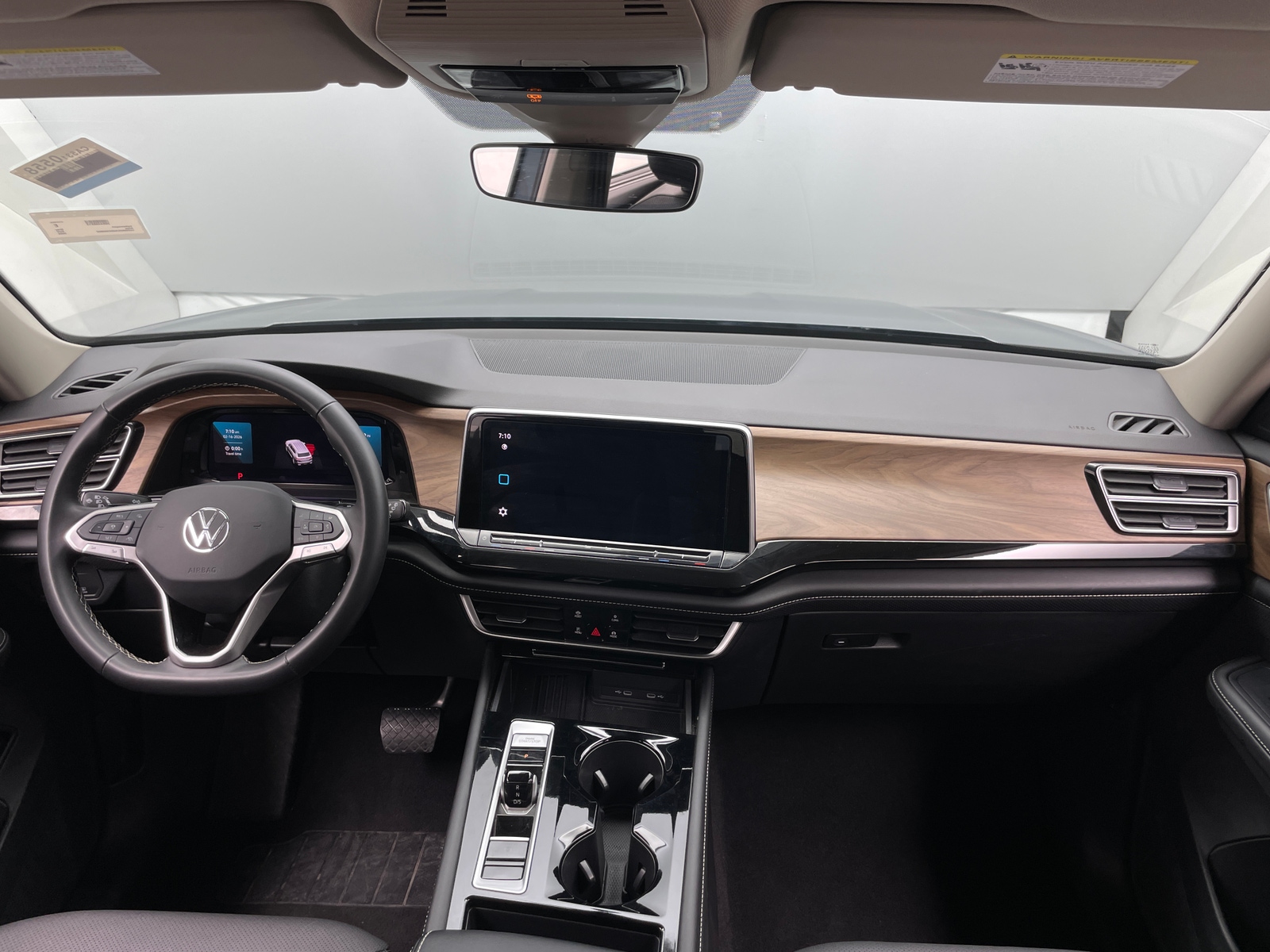 Thumbnail: 2025 Volkswagen Atlas - 2