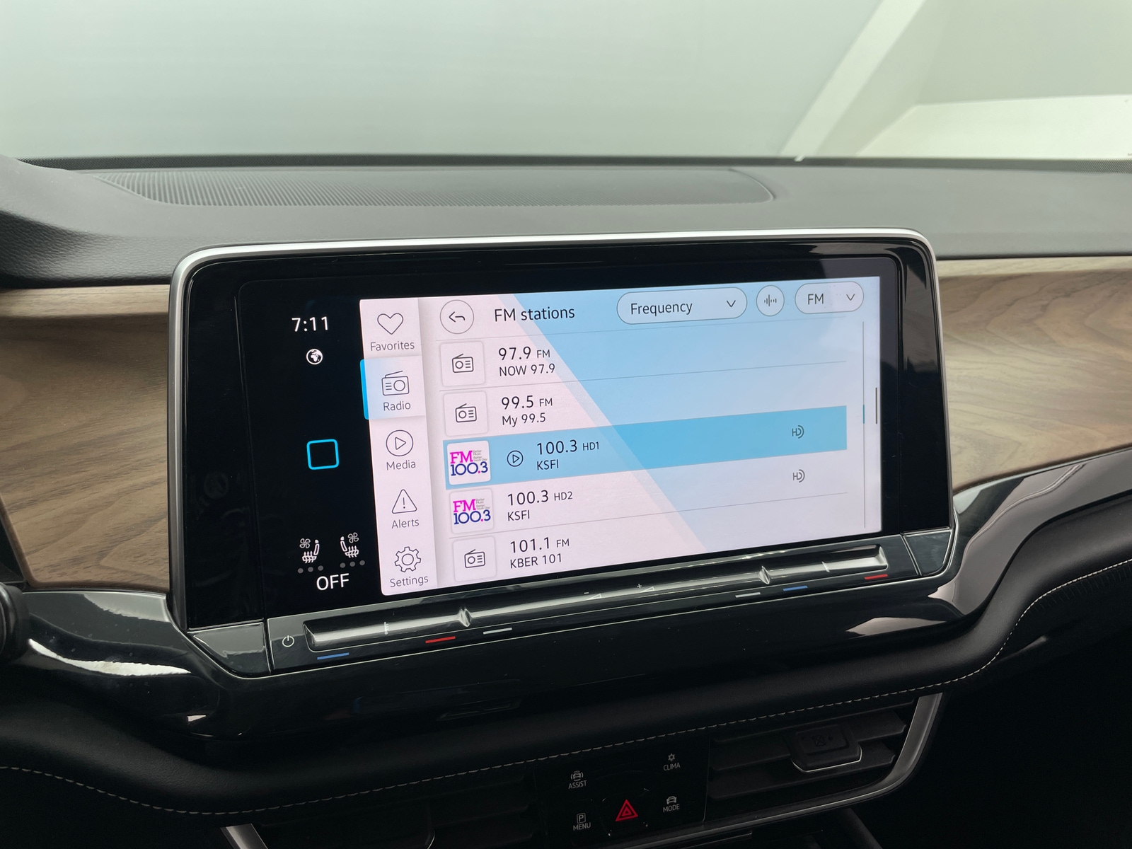 Thumbnail: 2025 Volkswagen Atlas - 3