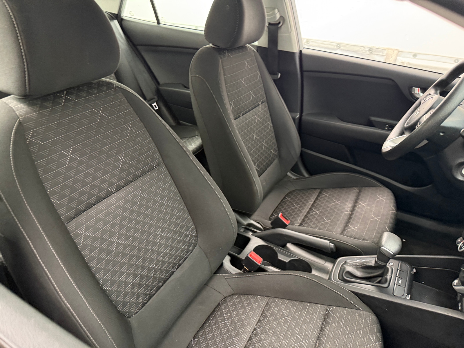 Thumbnail: 2023 Kia Rio - 2