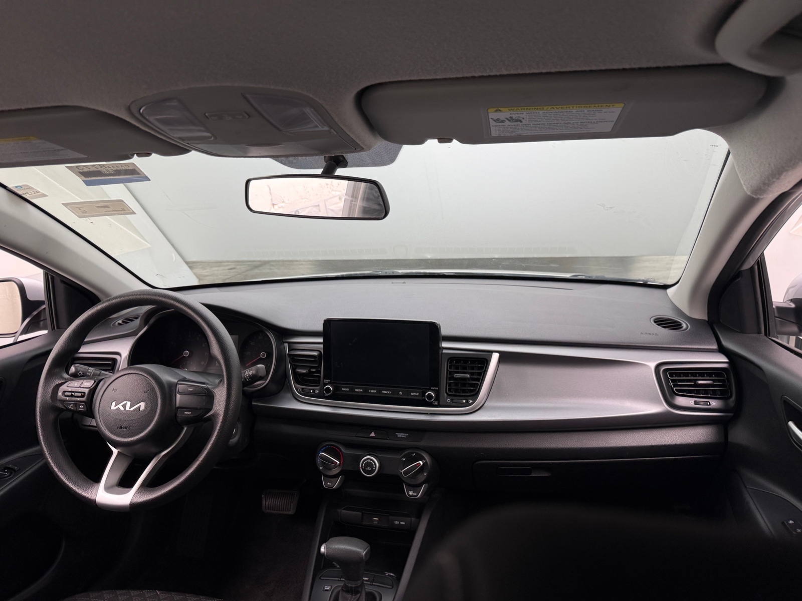 Thumbnail: 2023 Kia Rio - 3