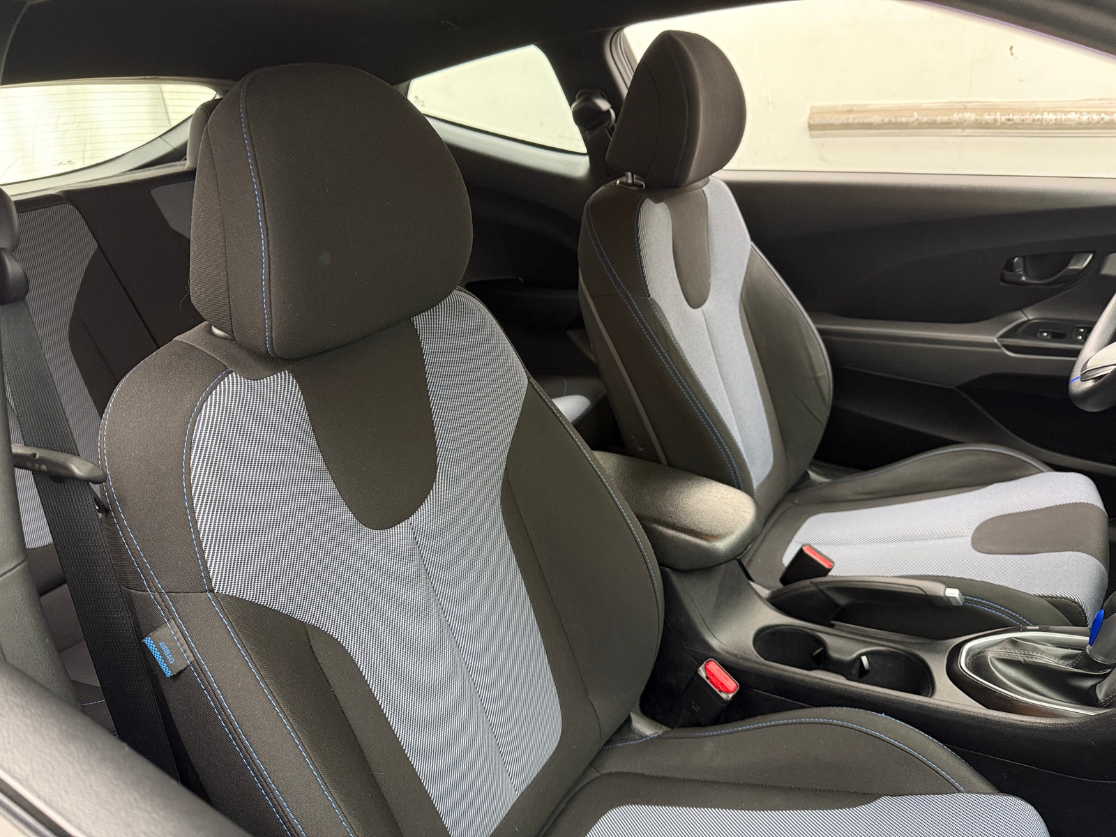 Thumbnail: 2020 Hyundai Veloster - 2