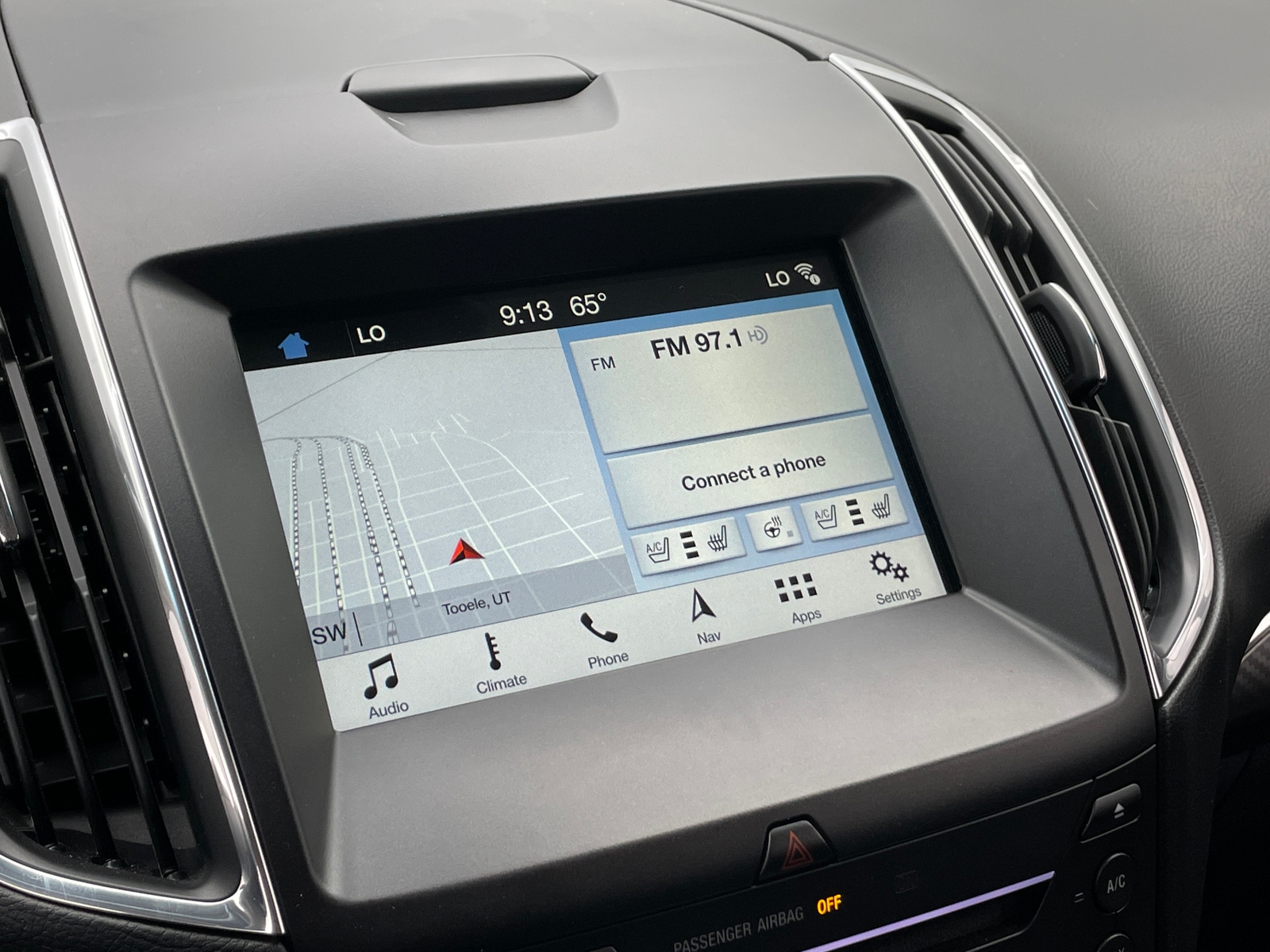 Thumbnail: 2018 Ford Edge - 3