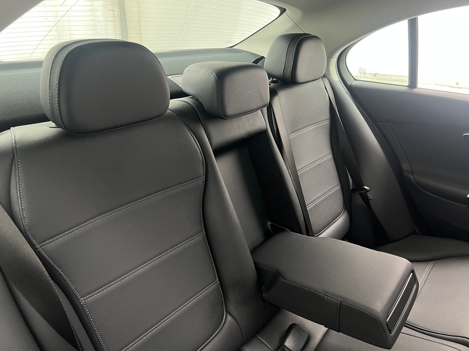 Thumbnail: 2025 Mercedes-Benz C-Class - 5