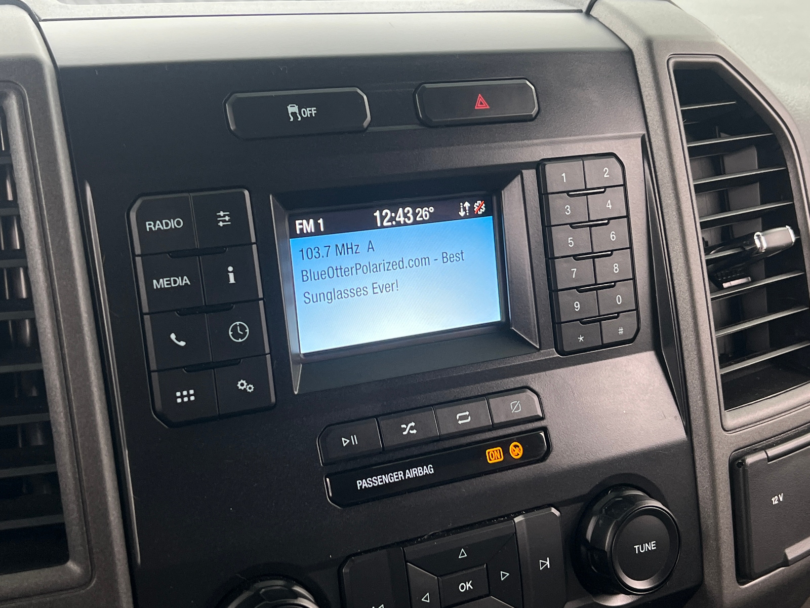 Thumbnail: 2022 Ford Econoline - 4