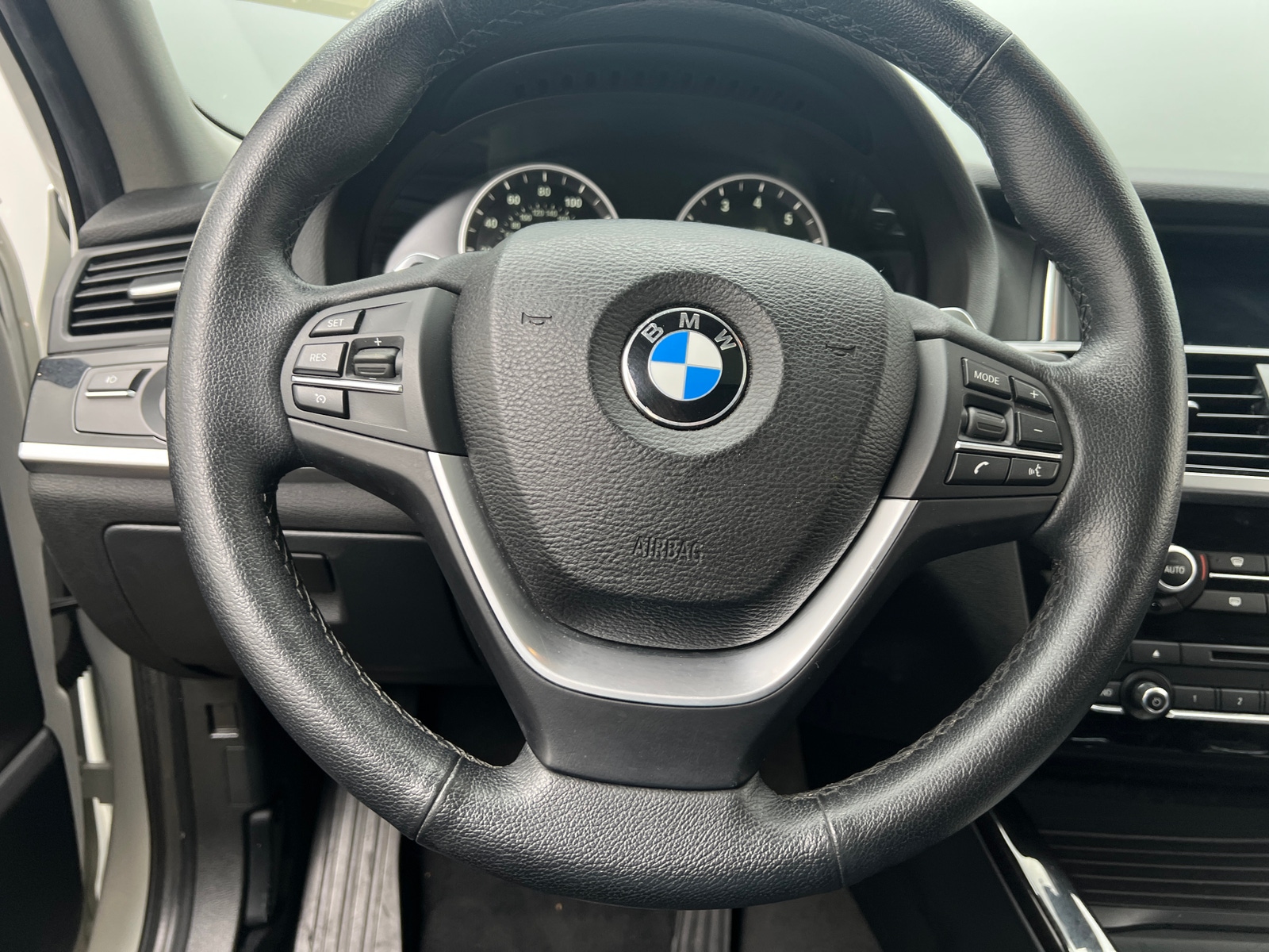 Thumbnail: 2017 BMW X4 - 4