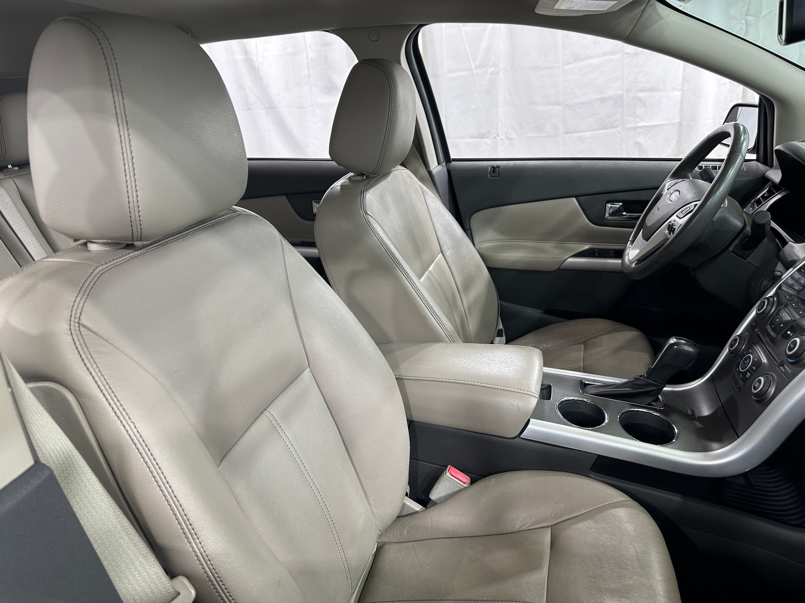 Thumbnail: 2013 Ford Edge - 2