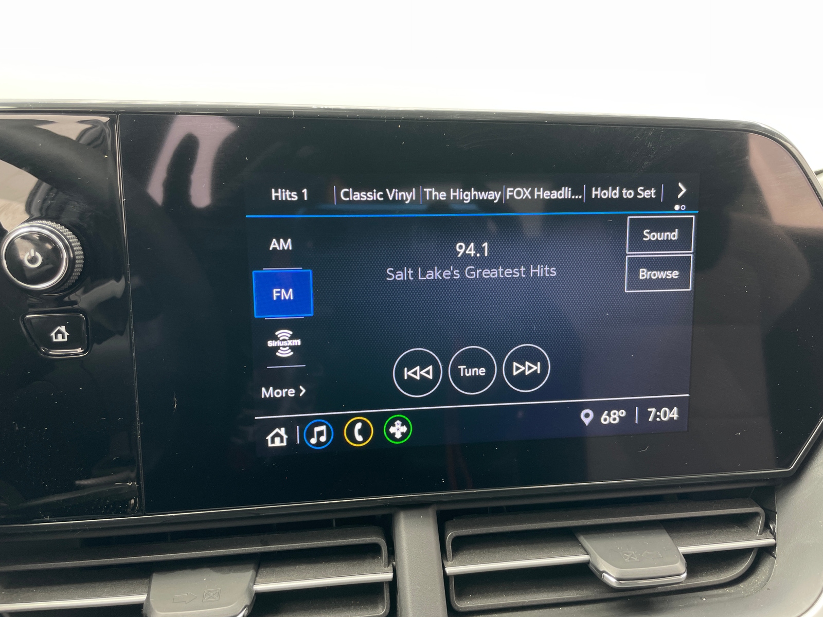 Thumbnail: 2024 Chevrolet Trax - 4