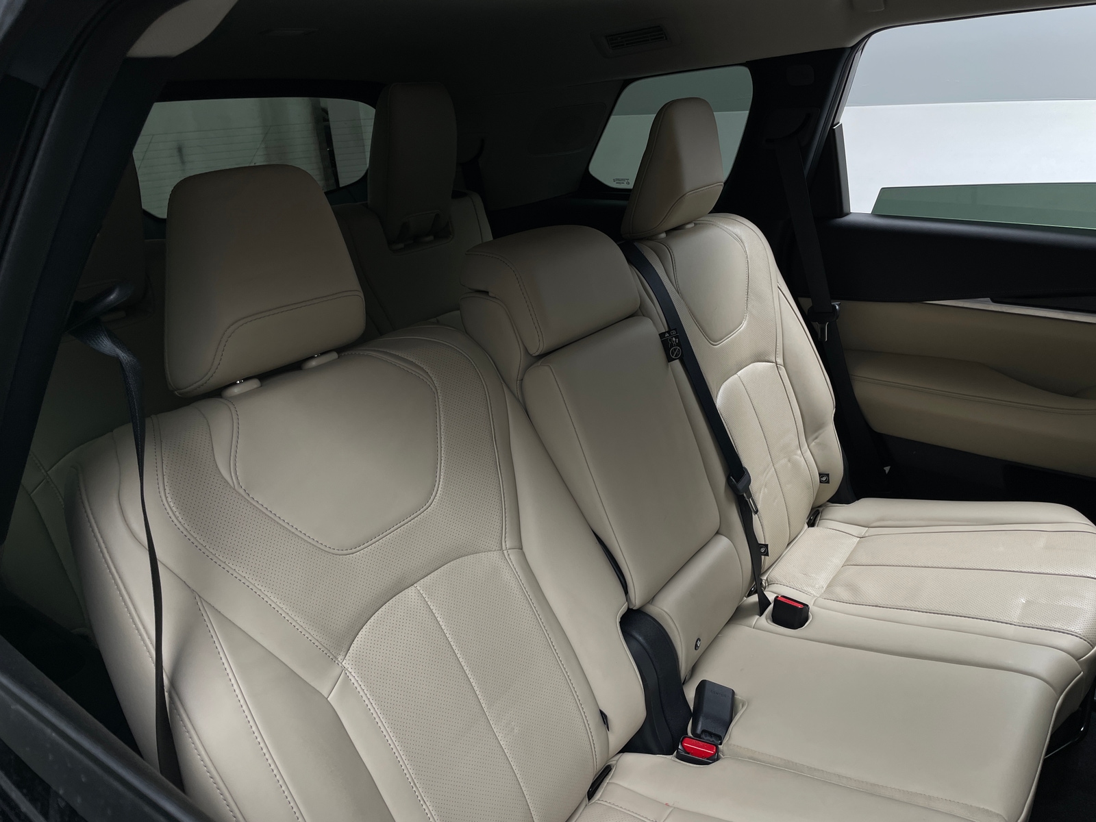 Thumbnail: 2023 INFINITI QX60 - 5