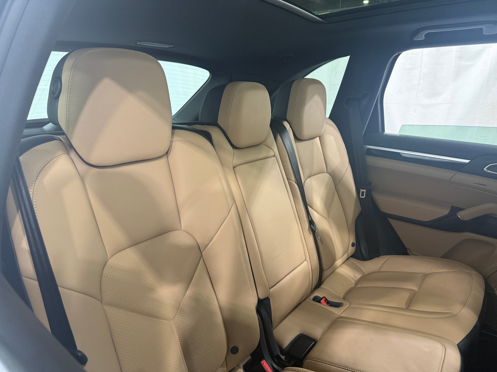 Thumbnail: 2016 Porsche Cayenne - 5