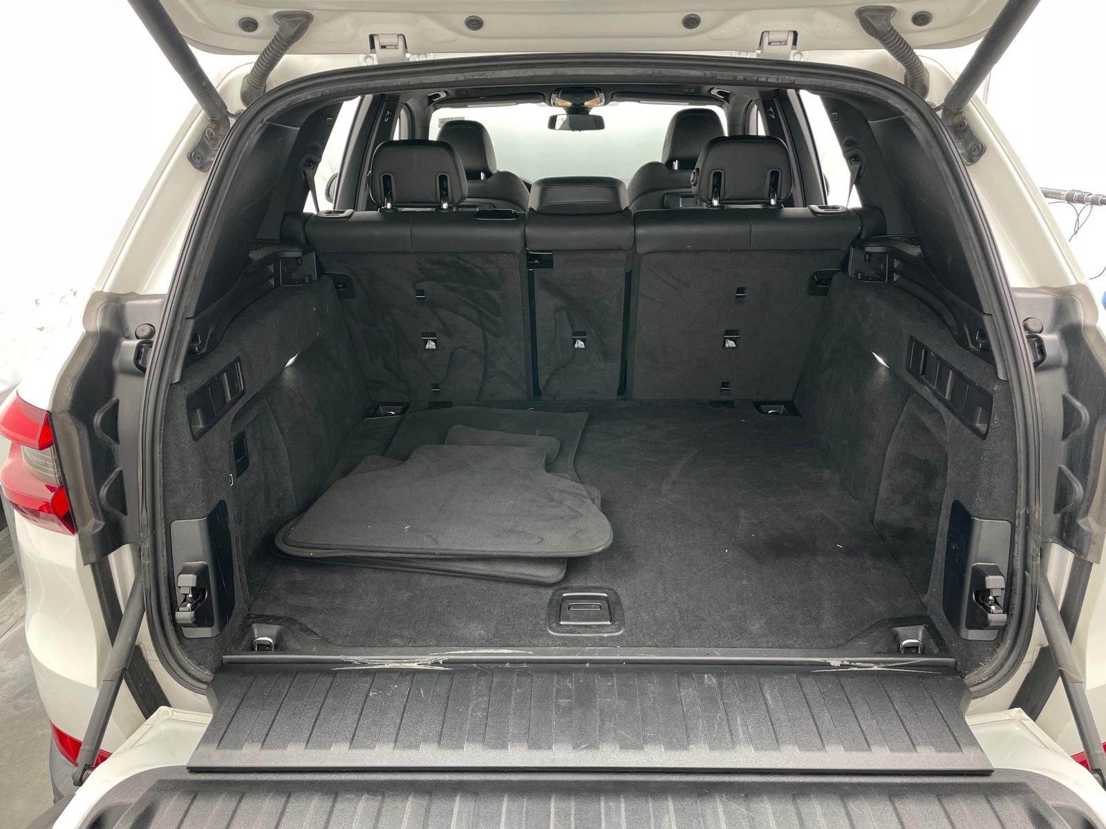 Thumbnail: 2020 BMW X5 - 6