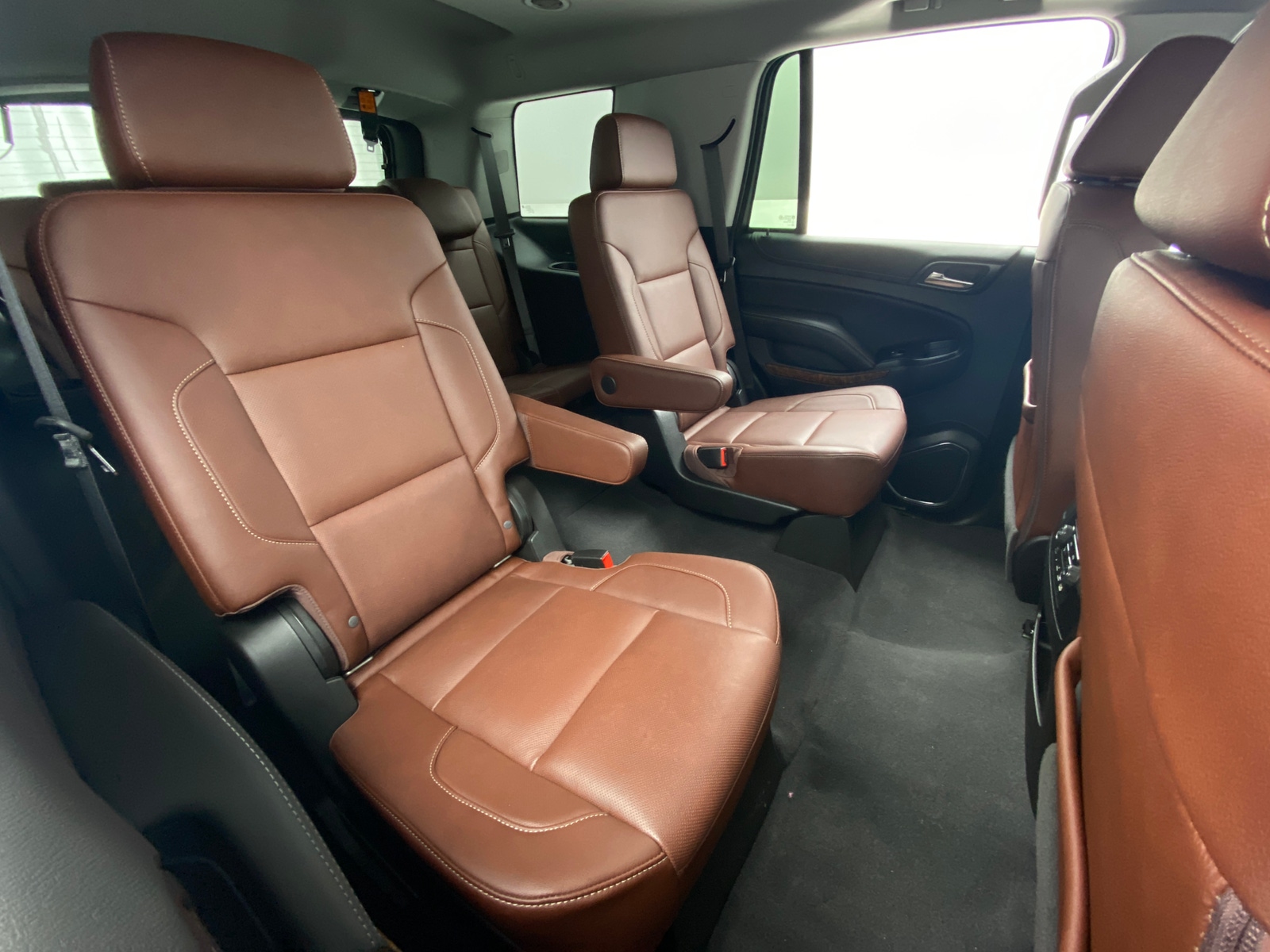 Thumbnail: 2020 Chevrolet Tahoe - 5