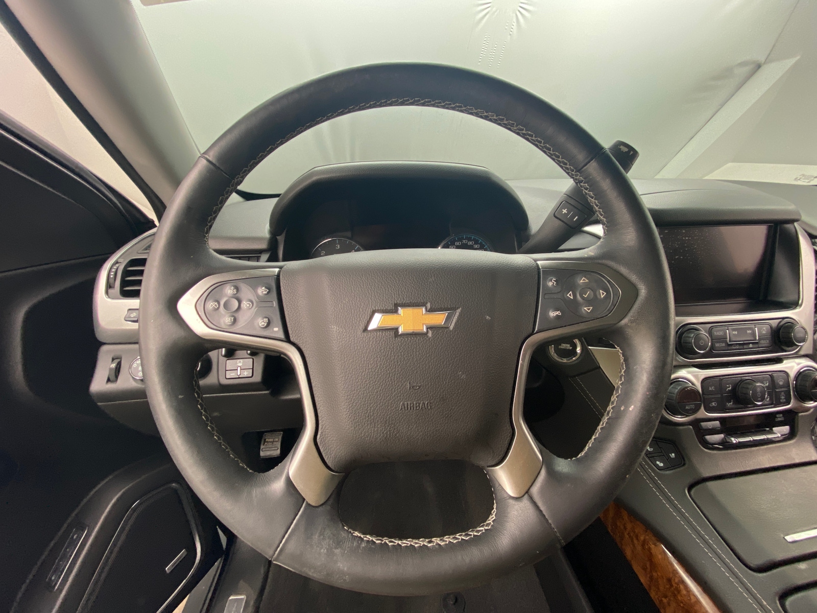 Thumbnail: 2020 Chevrolet Tahoe - 4