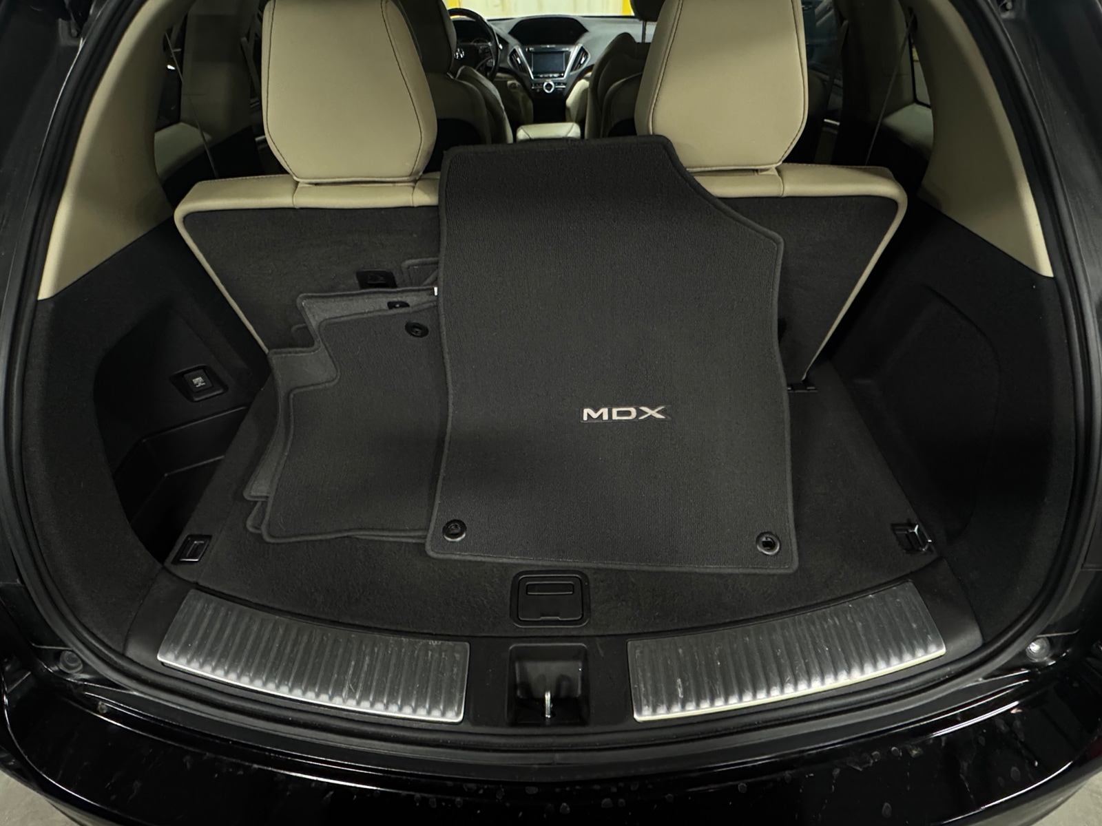 Thumbnail: 2020 Acura MDX - 6