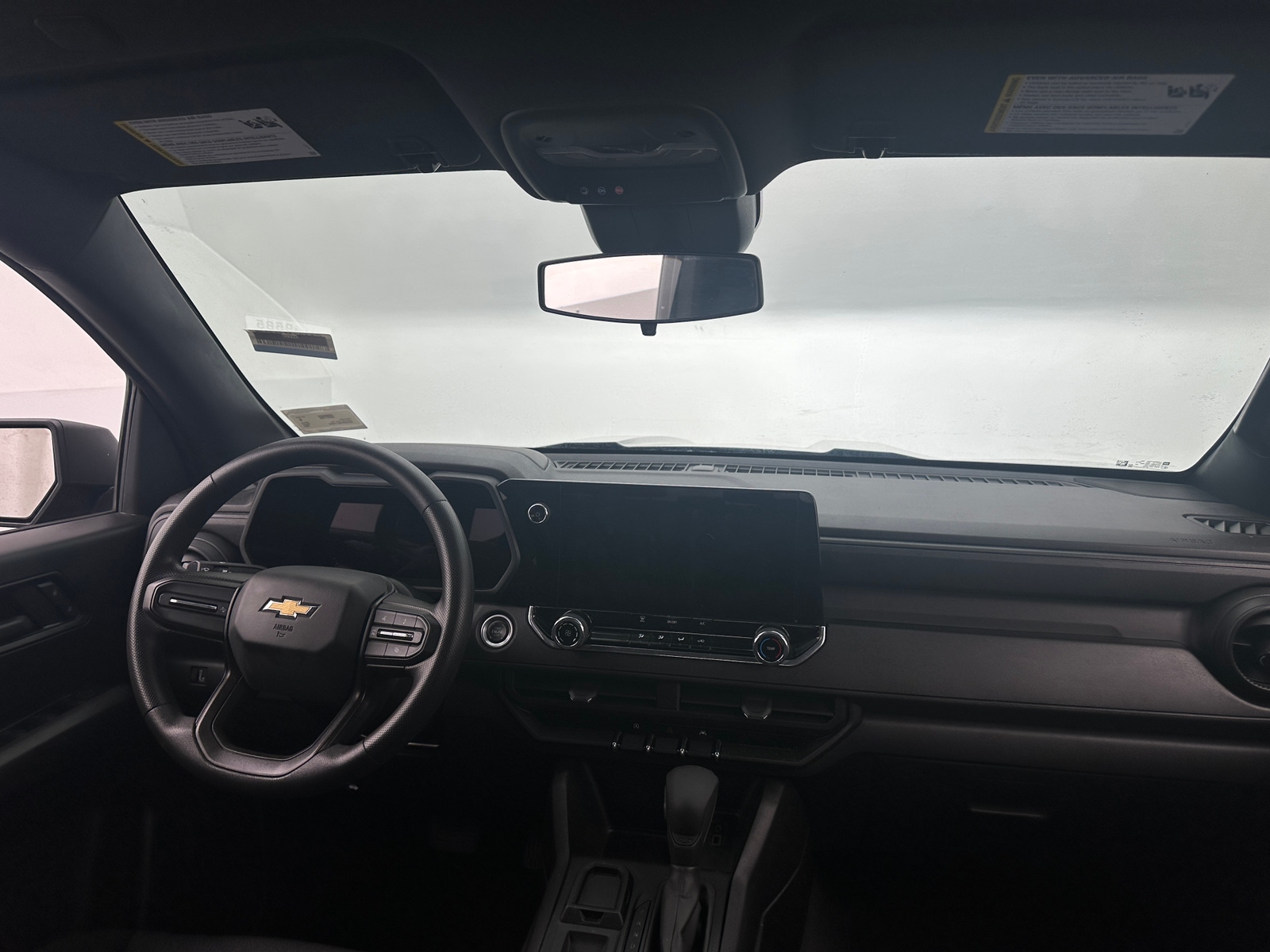 Thumbnail: 2024 Chevrolet Colorado - 3