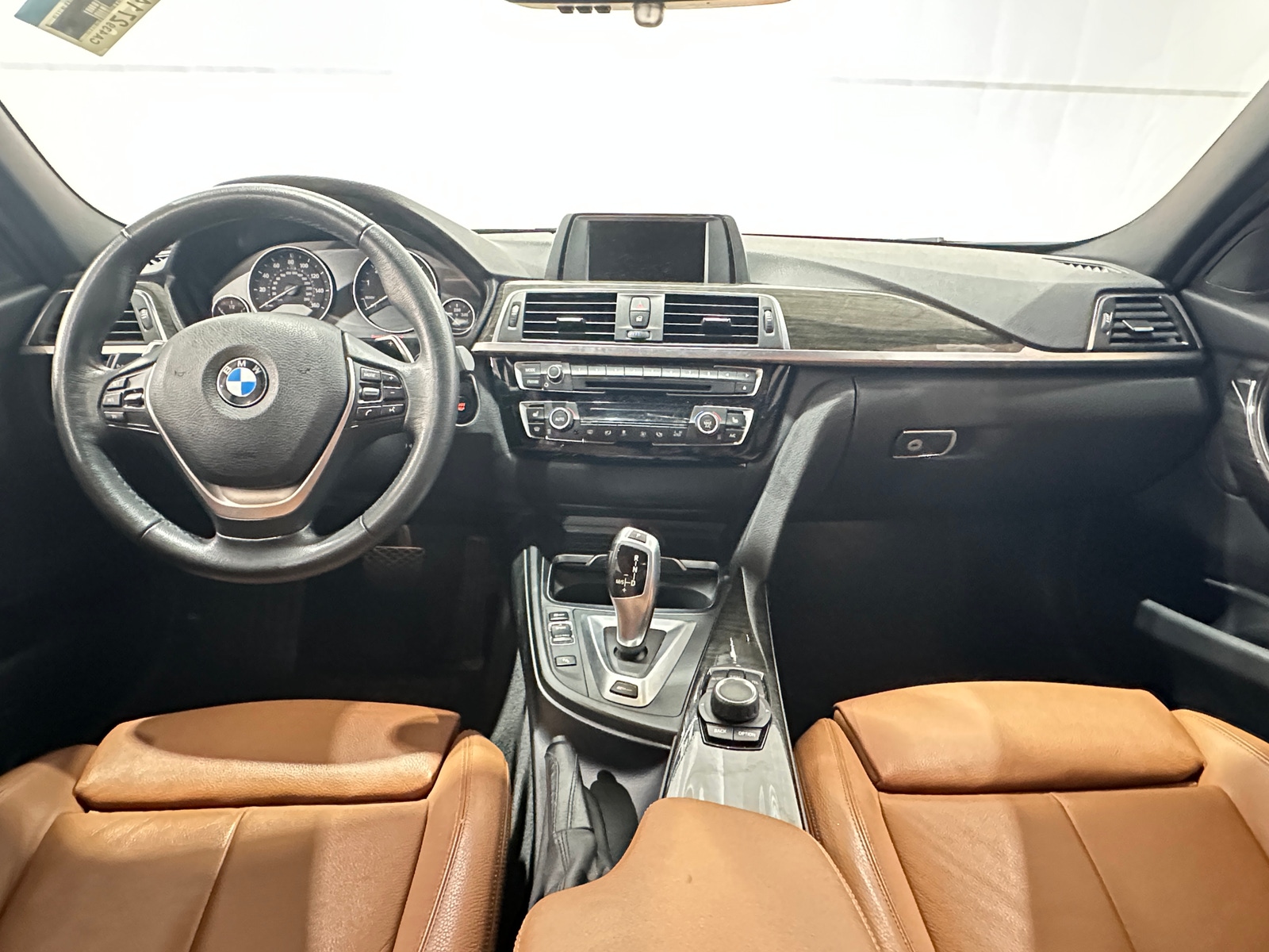 Thumbnail: 2017 BMW 3 Series - 2