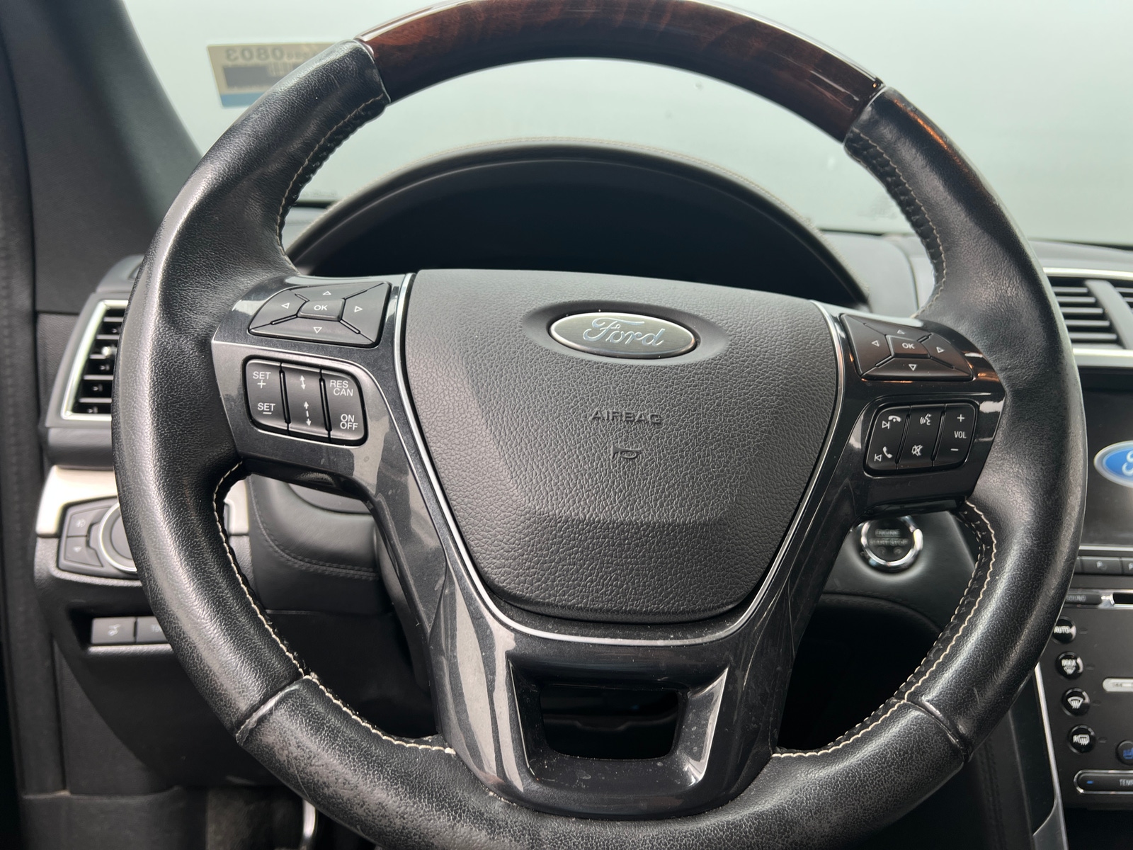 Thumbnail: 2017 Ford Explorer - 4