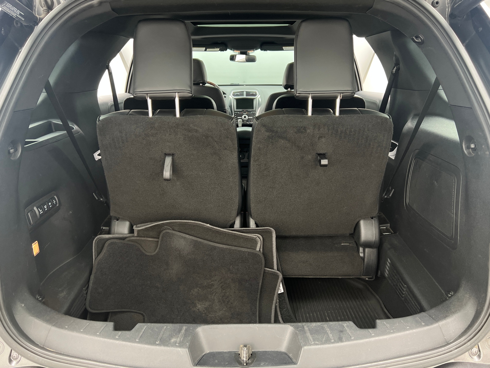 Thumbnail: 2017 Ford Explorer - 6