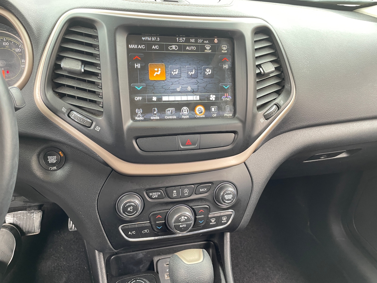 Thumbnail: 2017 Jeep Cherokee - 4