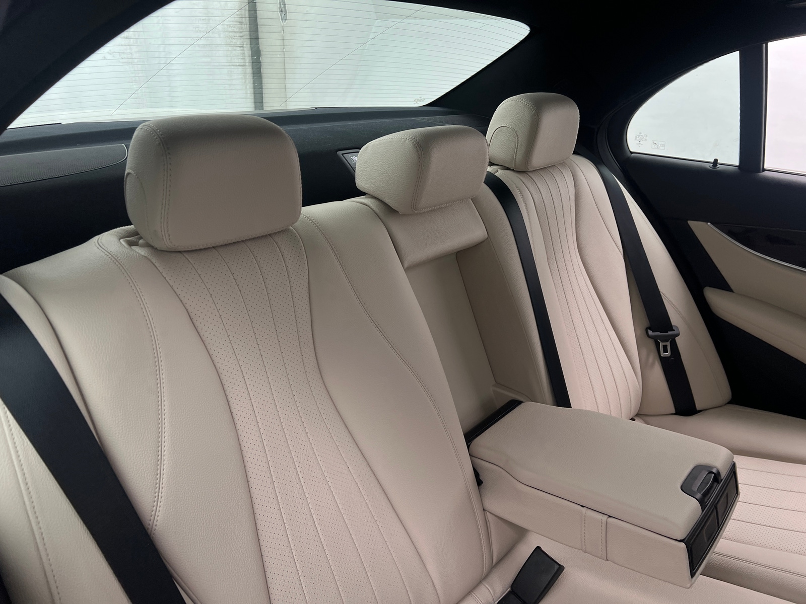 Thumbnail: 2021 Mercedes-Benz E-Class - 5