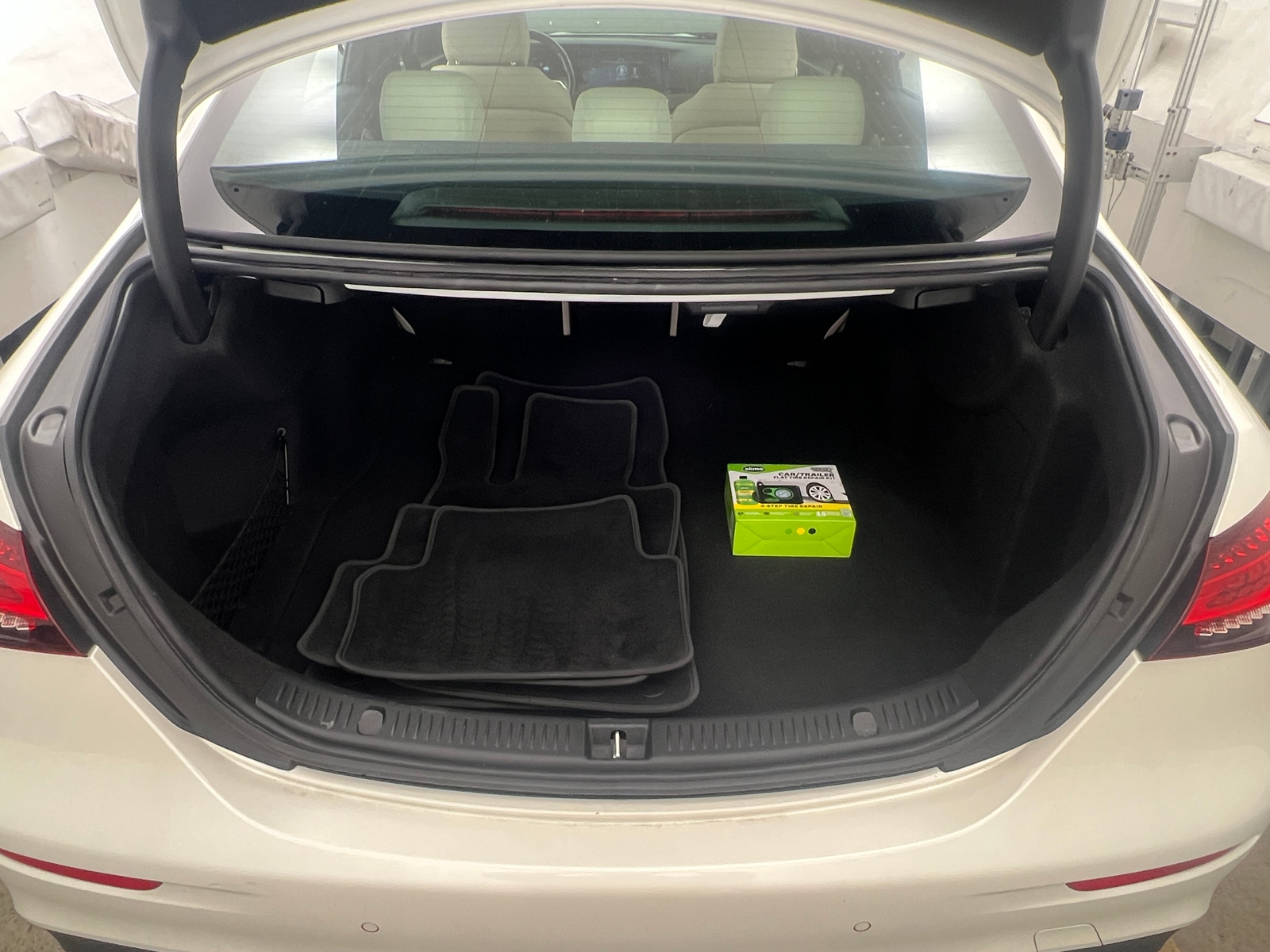 Thumbnail: 2021 Mercedes-Benz E-Class - 6