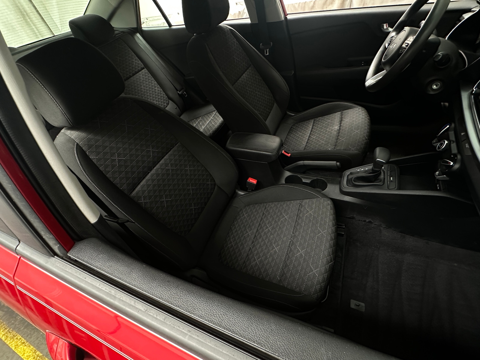 Thumbnail: 2022 Kia Rio - 2