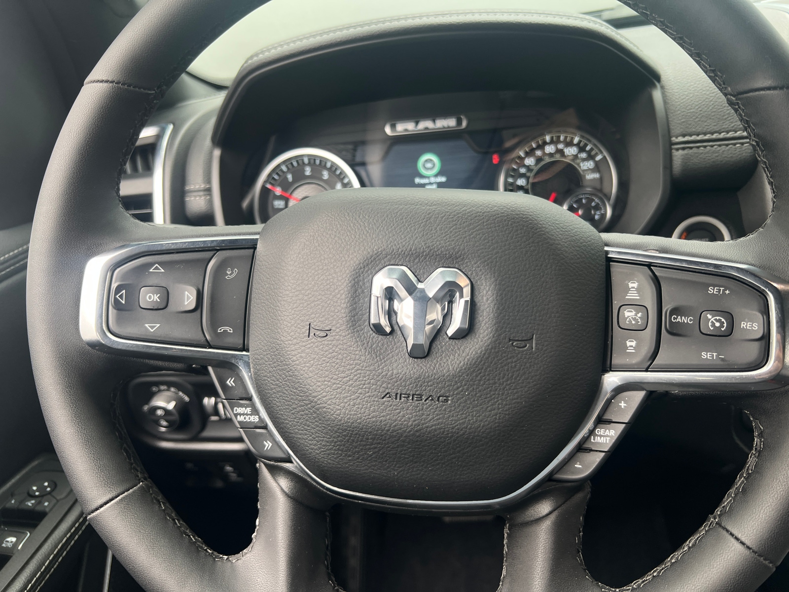 Thumbnail: 2025 RAM 1500 - 4