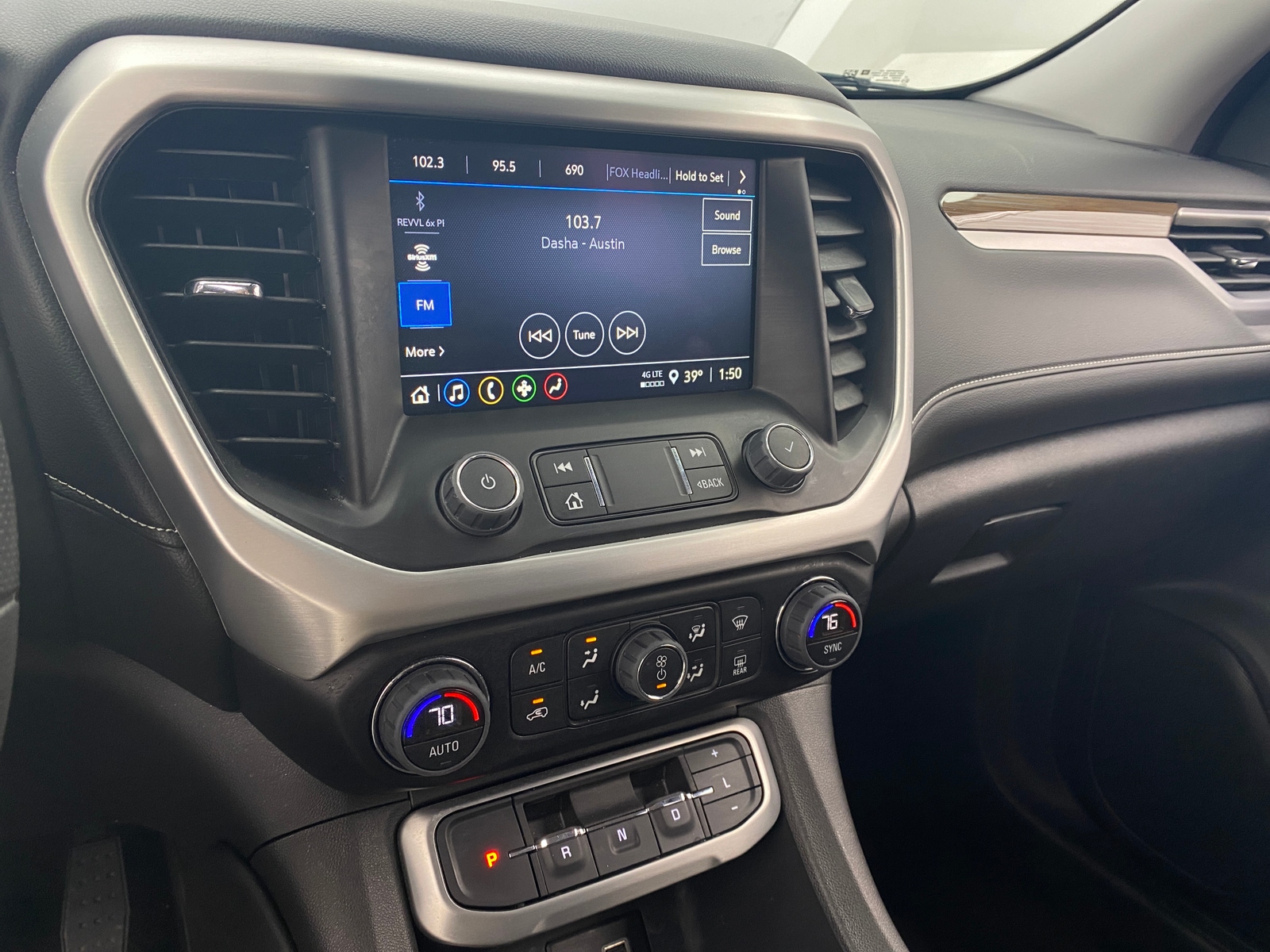 Thumbnail: 2023 GMC Acadia - 4