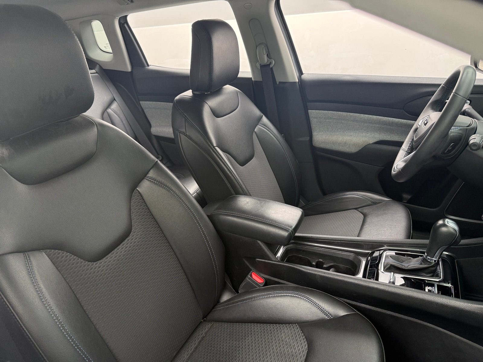 Thumbnail: 2022 Jeep Compass - 2