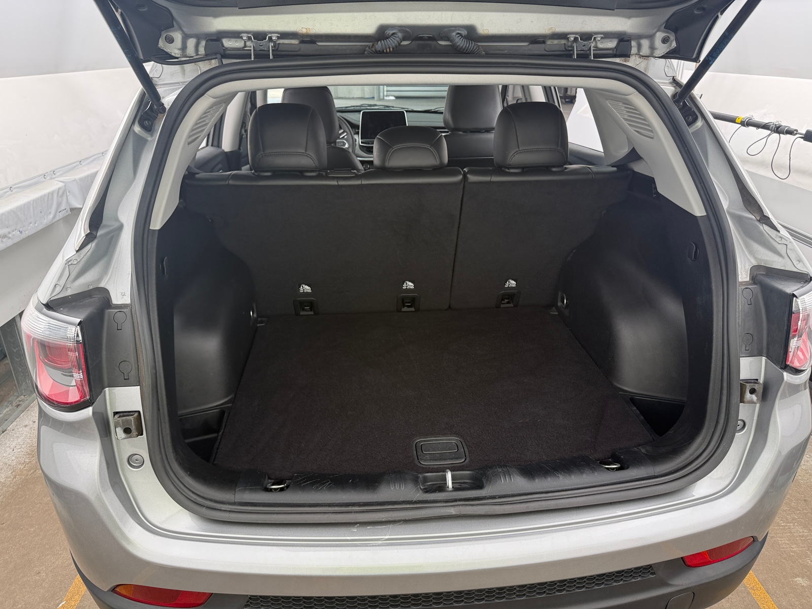 Thumbnail: 2022 Jeep Compass - 7