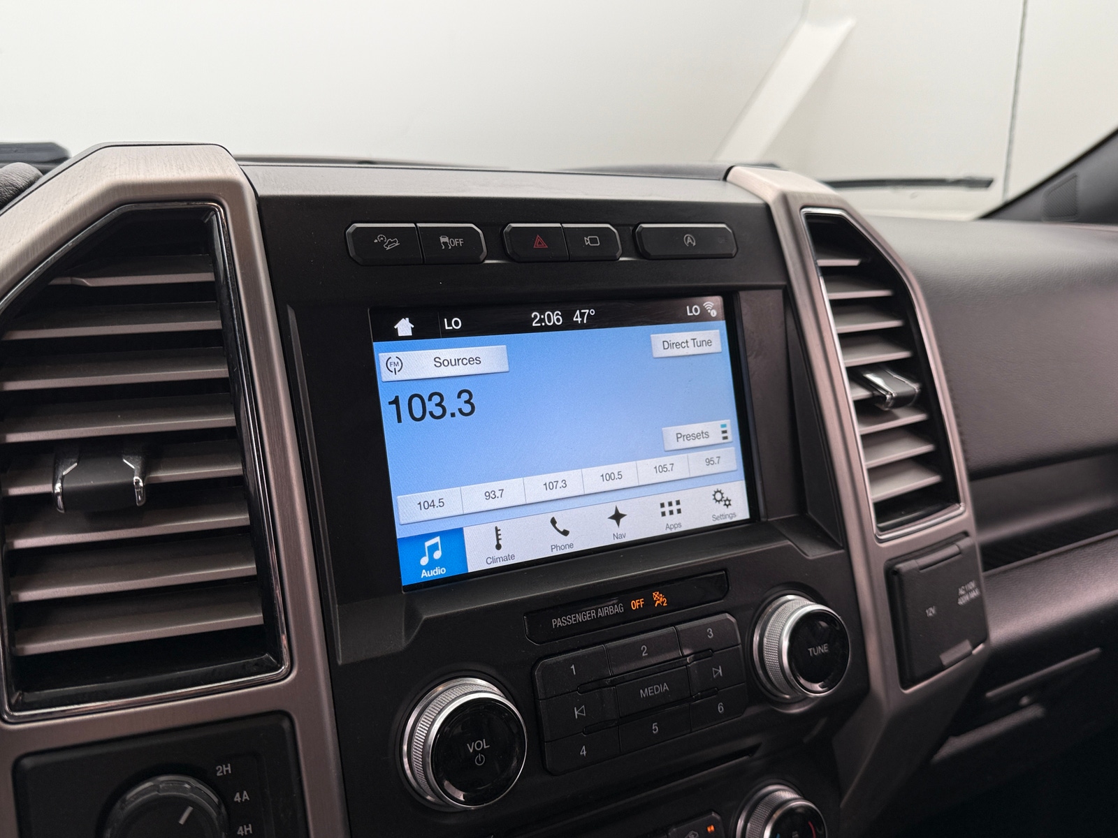 Thumbnail: 2018 Ford Econoline - 3