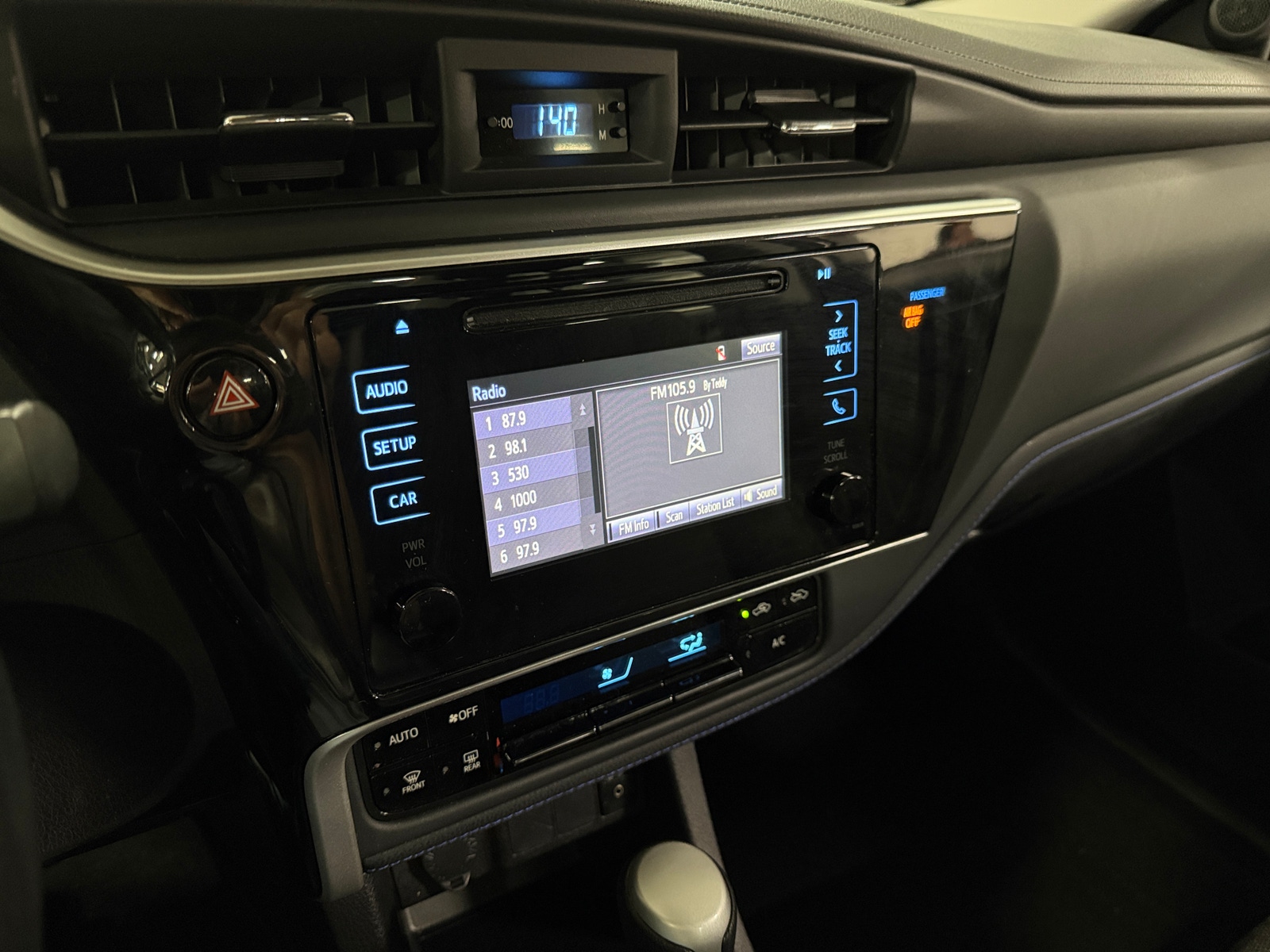 Thumbnail: 2019 Toyota Corolla - 3