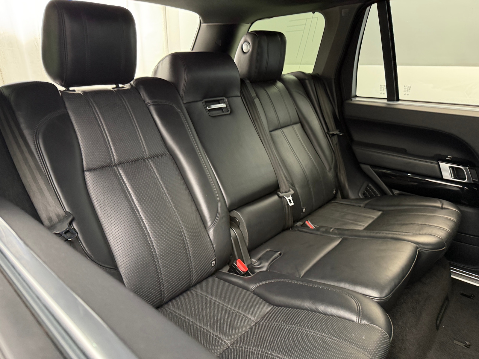 Thumbnail: 2017 Land Rover Range Rover - 5