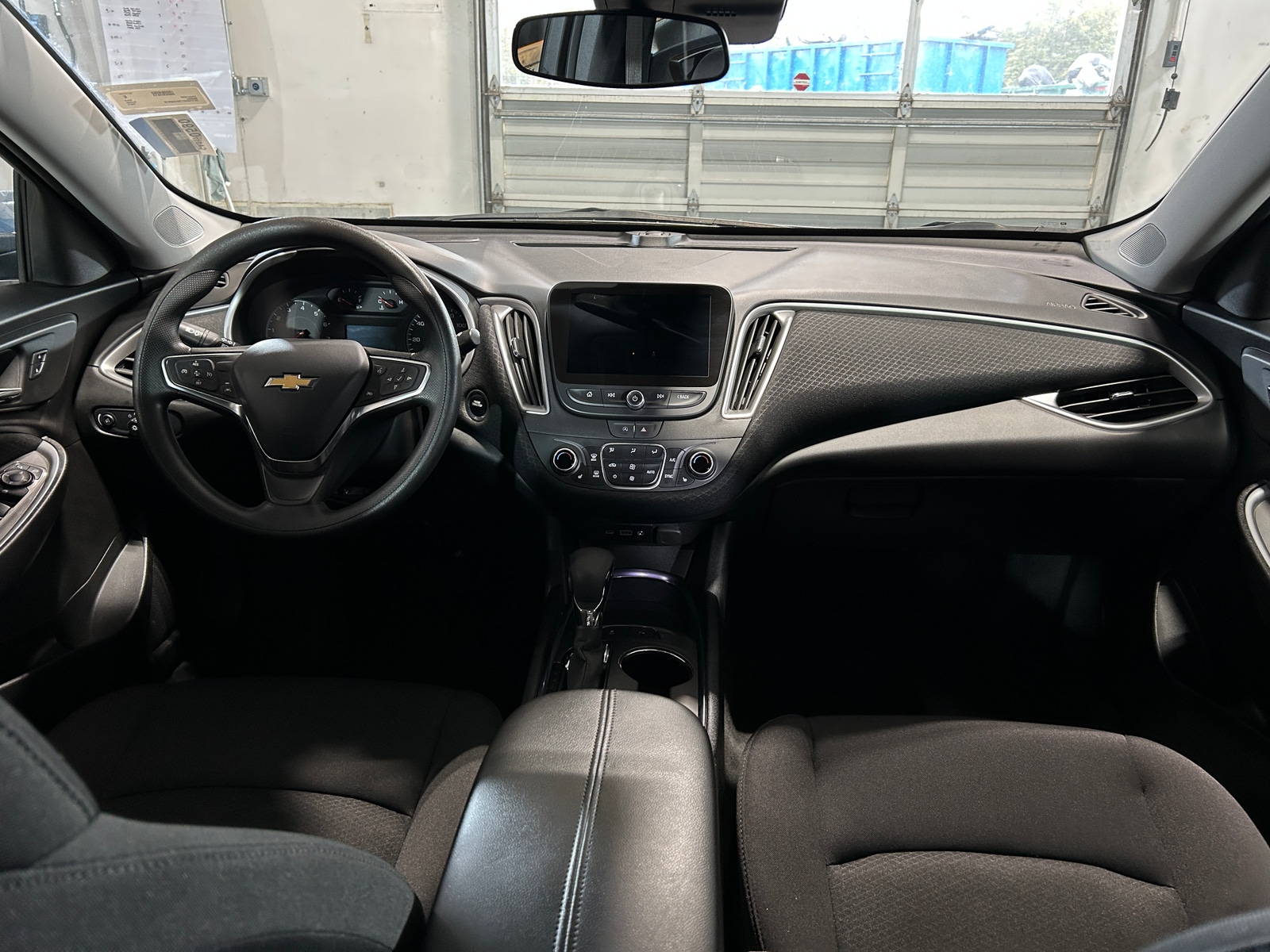 Thumbnail: 2024 Chevrolet Malibu - 3