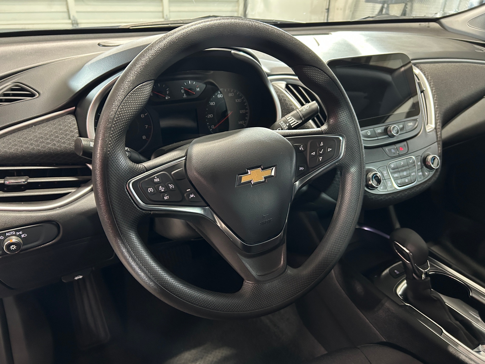 Thumbnail: 2024 Chevrolet Malibu - 5