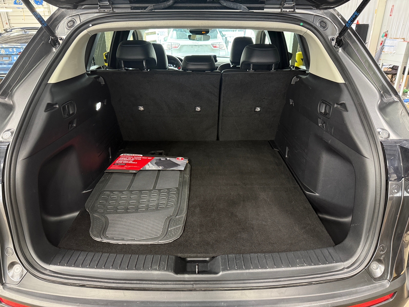 Thumbnail: 2025 Mazda CX-50 - 6