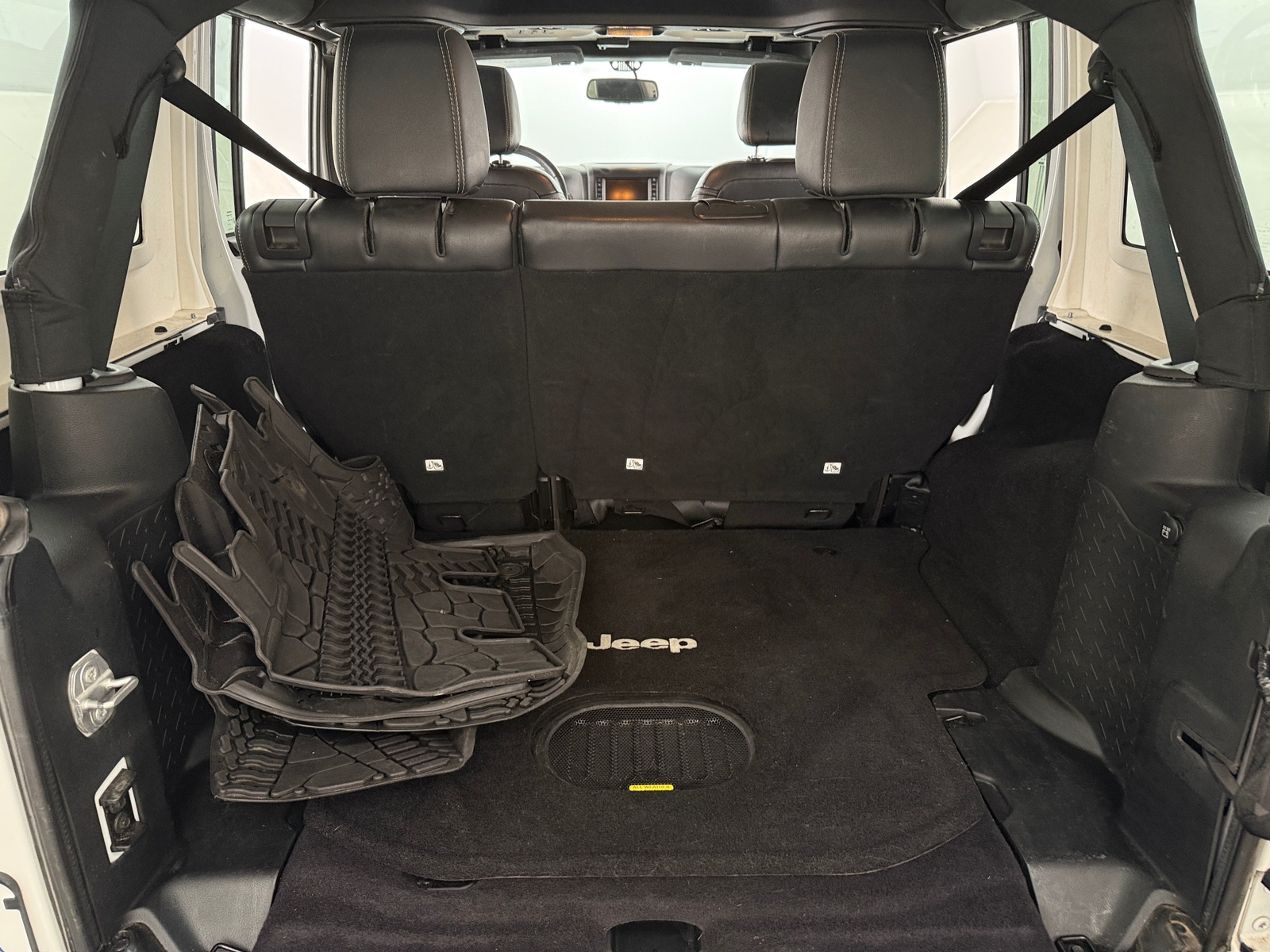 Thumbnail: 2016 Jeep Wrangler - 6