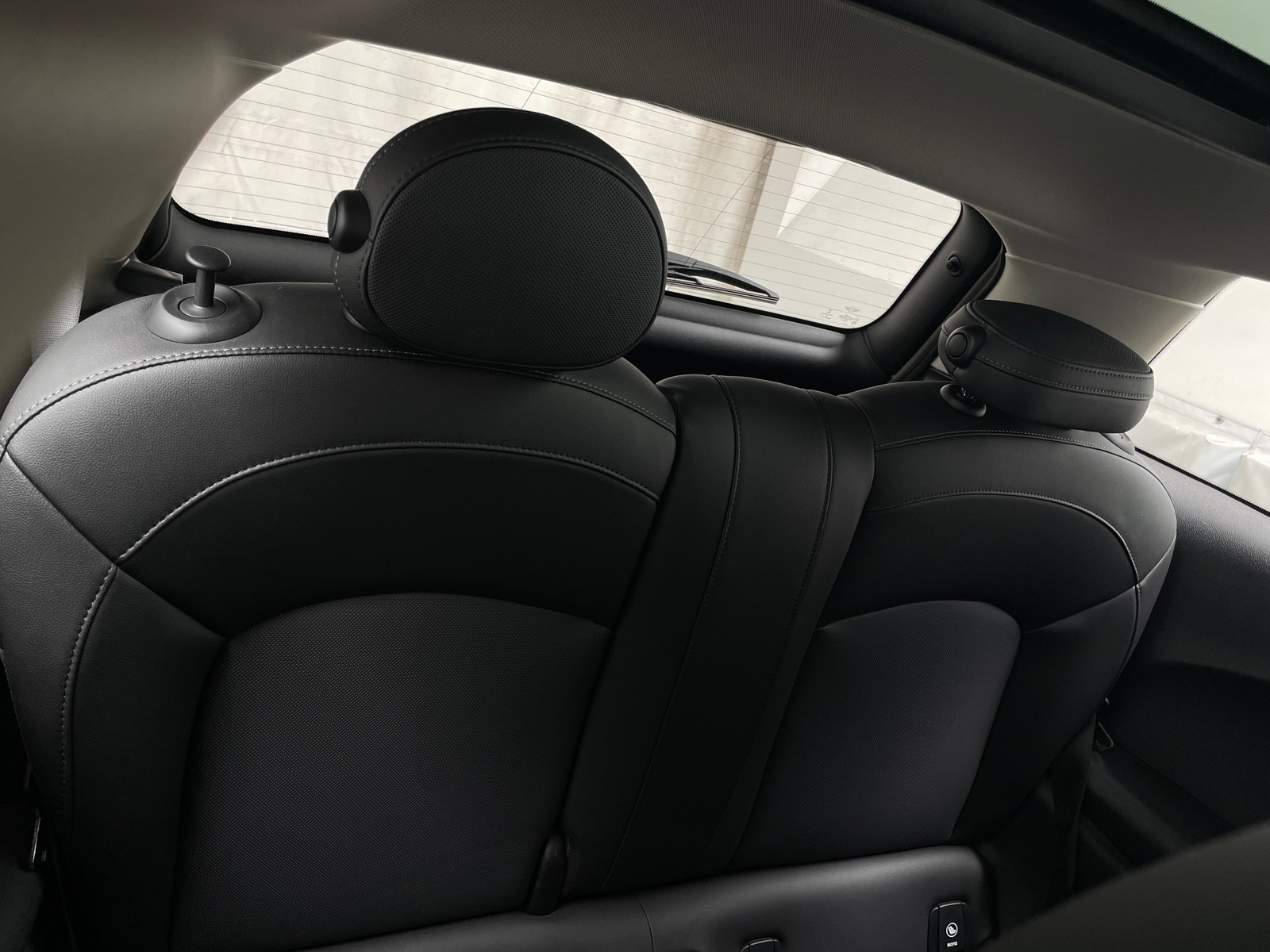 Thumbnail: 2020 MINI Cooper Hardtop - 5