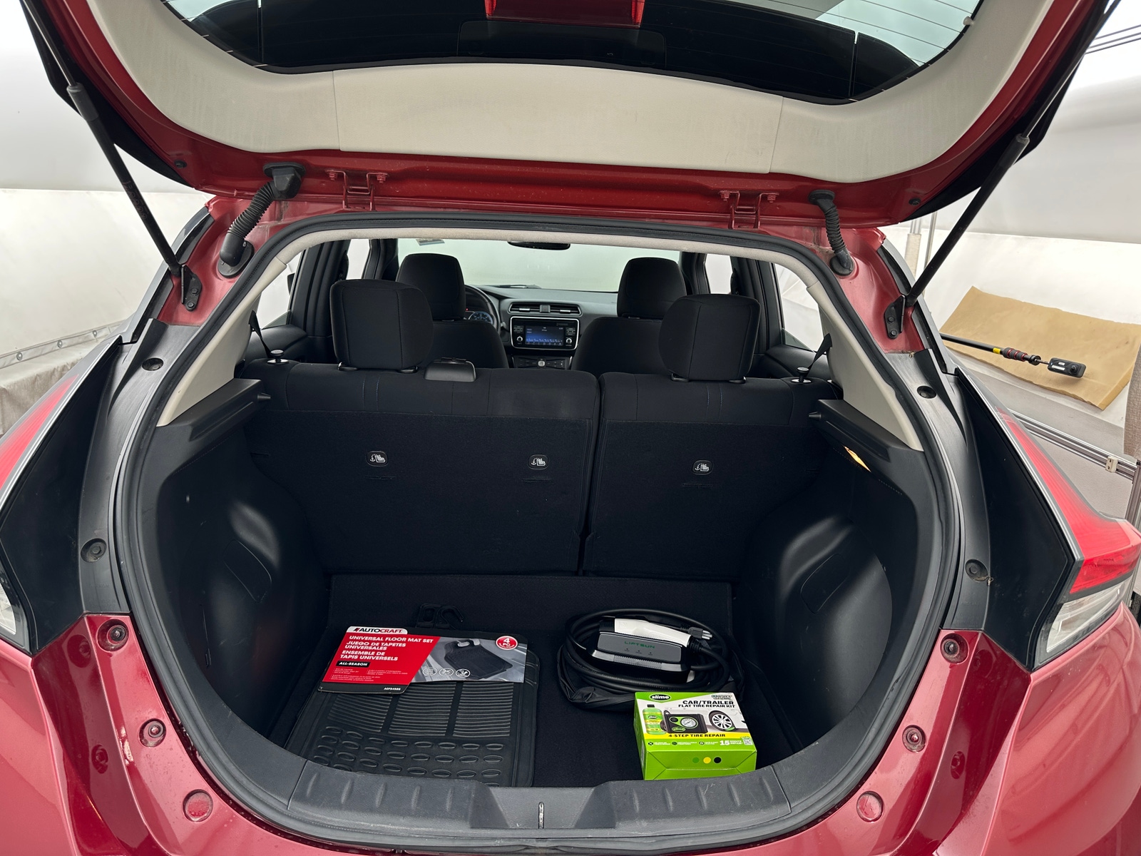 Thumbnail: 2018 Nissan Leaf - 7