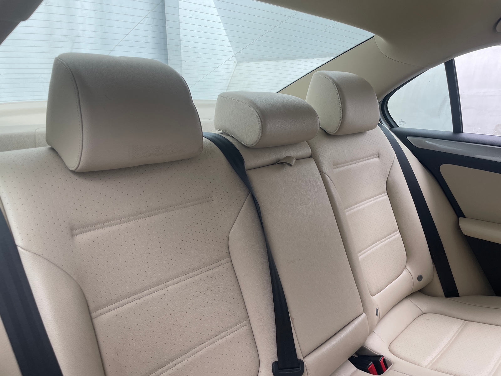 Thumbnail: 2017 Volkswagen Jetta - 5