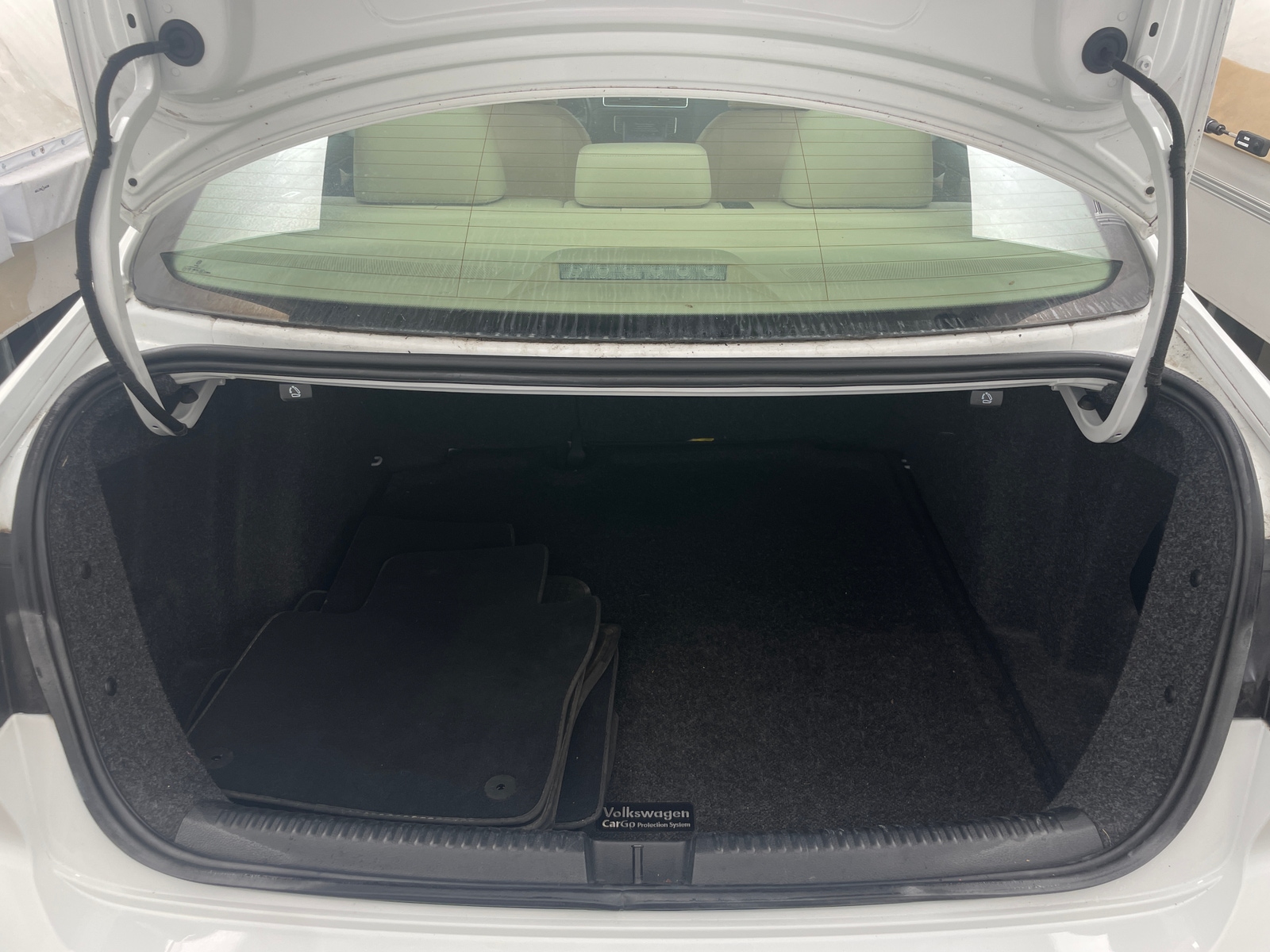 Thumbnail: 2017 Volkswagen Jetta - 6