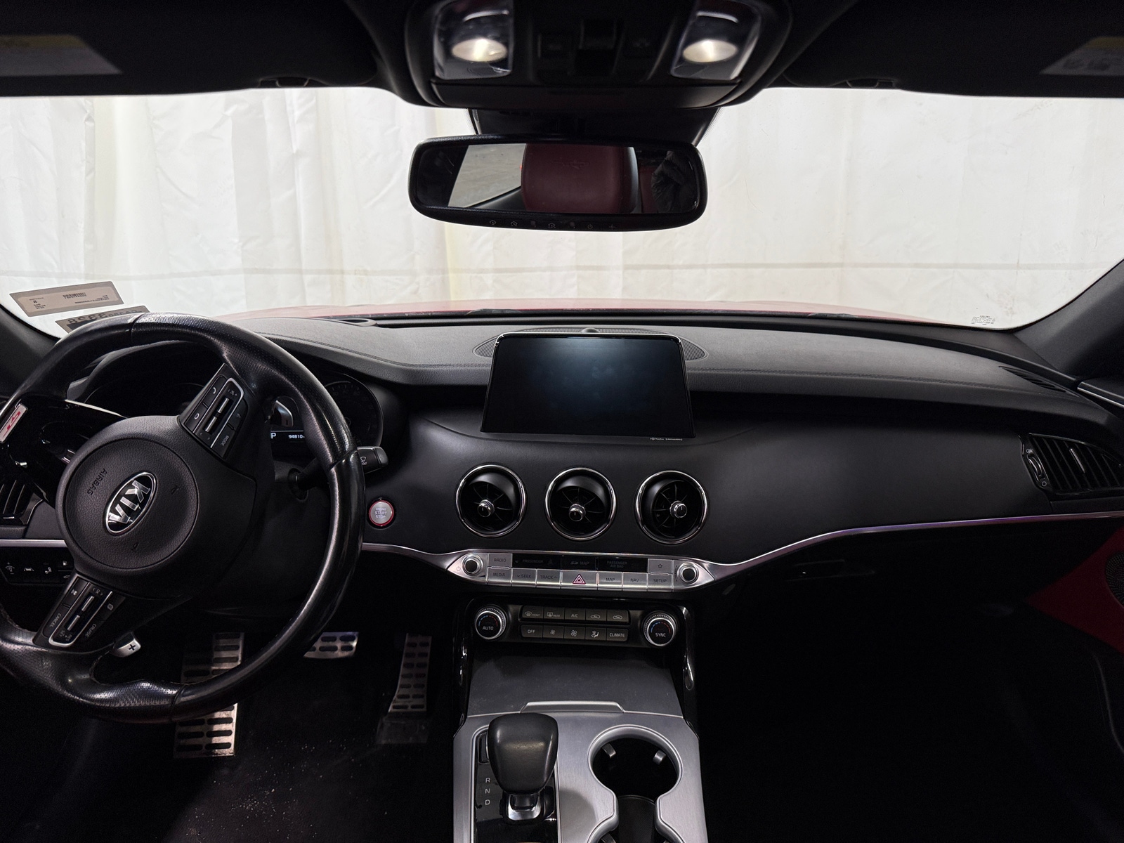 Thumbnail: 2018 Kia Stinger - 2