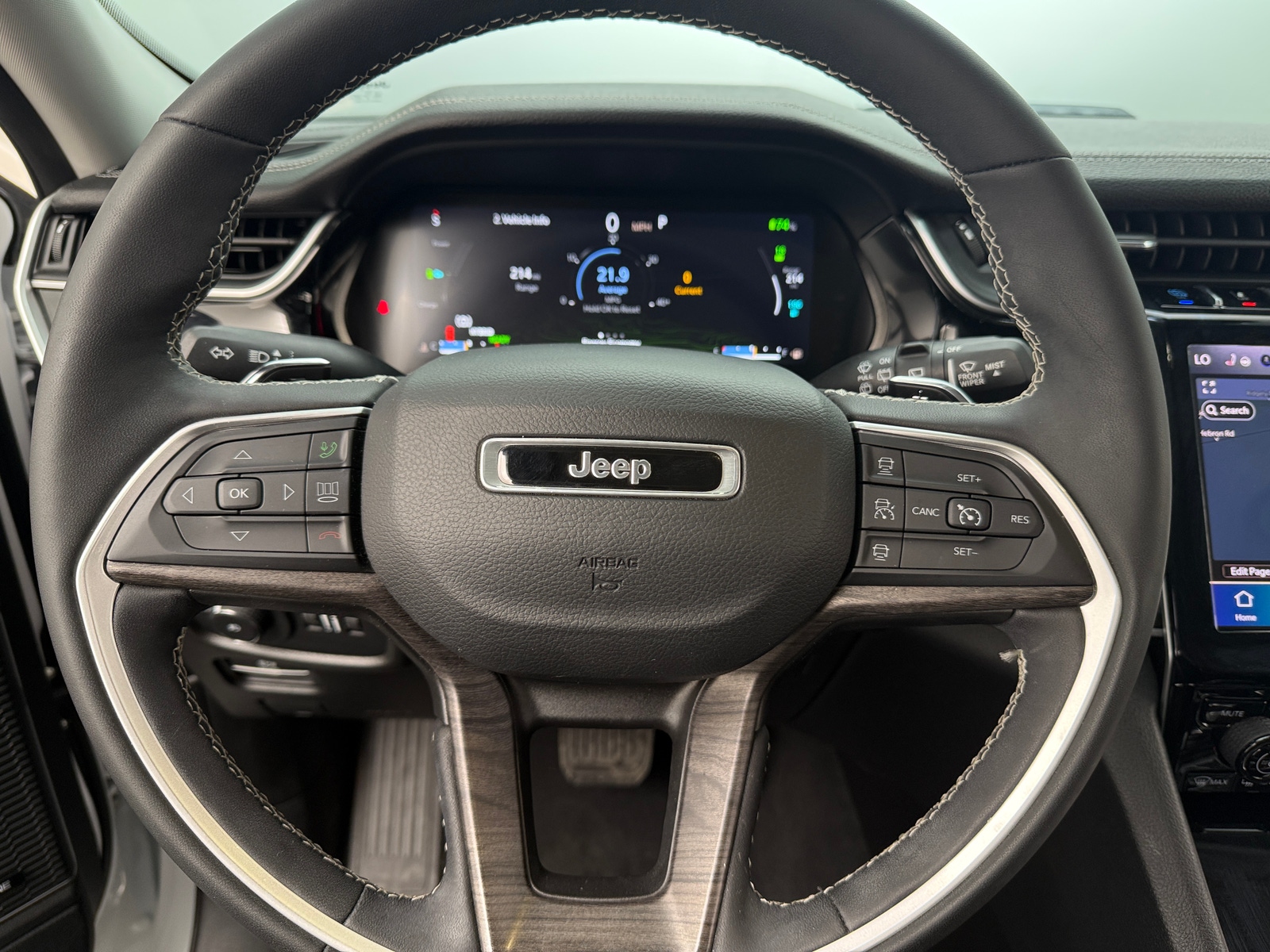 Thumbnail: 2023 Jeep Grand Cherokee - 4