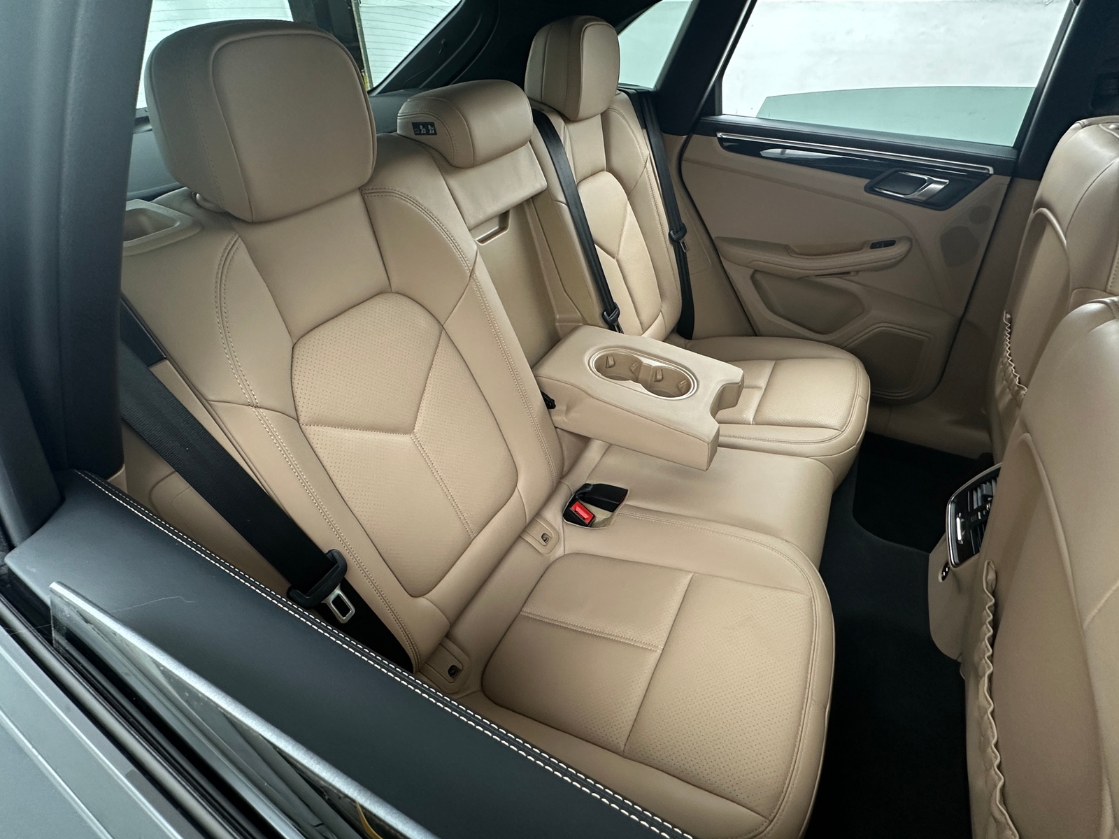 Thumbnail: 2023 Porsche Macan - 5