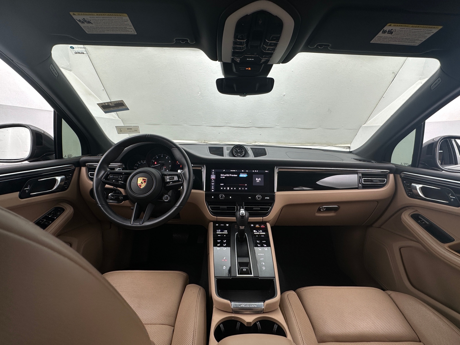 Thumbnail: 2023 Porsche Macan - 2