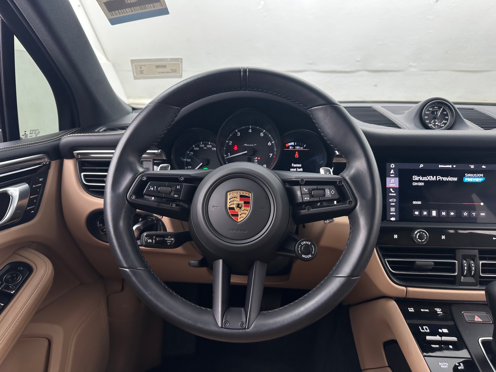 Thumbnail: 2023 Porsche Macan - 4