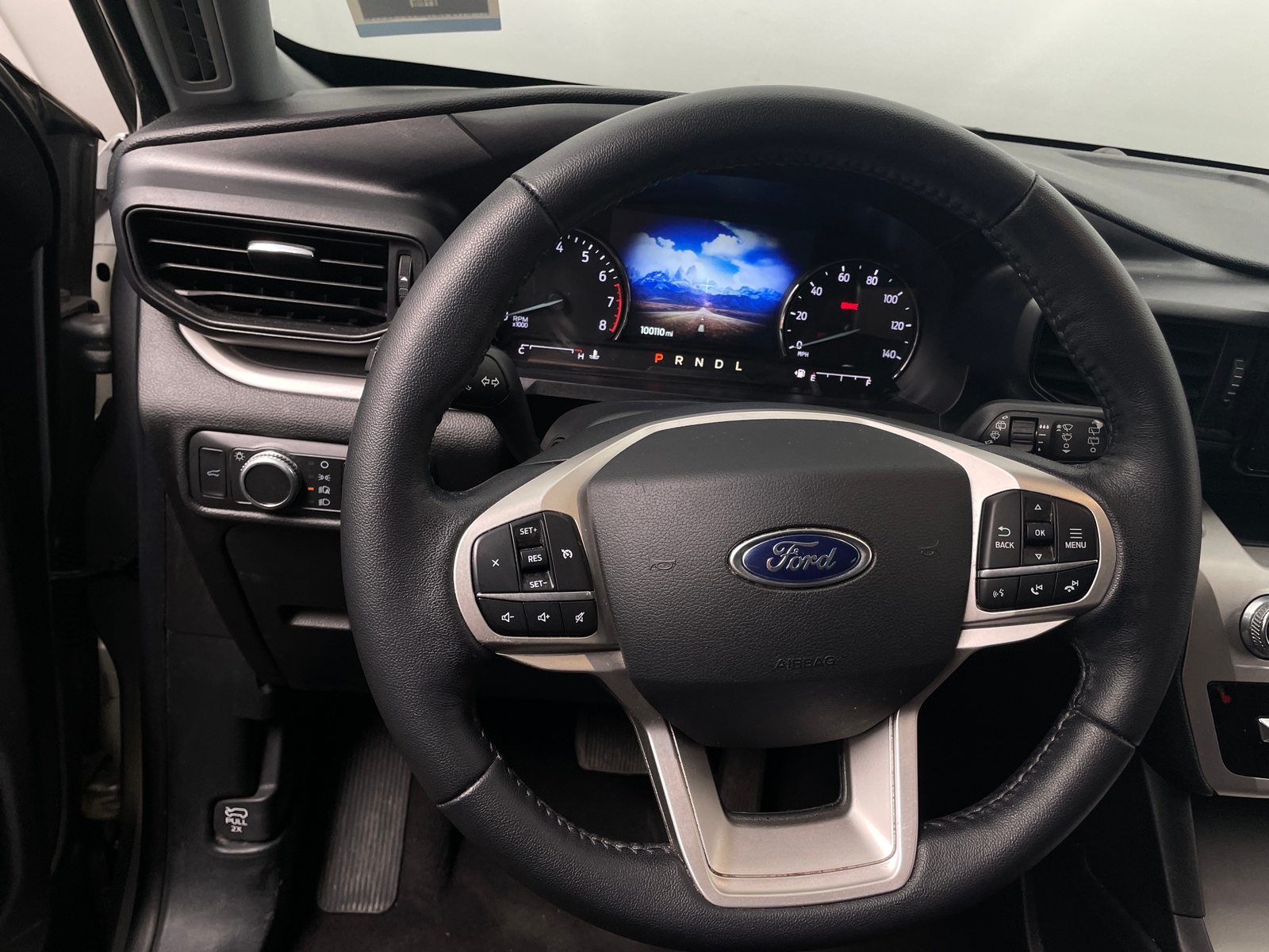 Thumbnail: 2021 Ford Explorer - 5