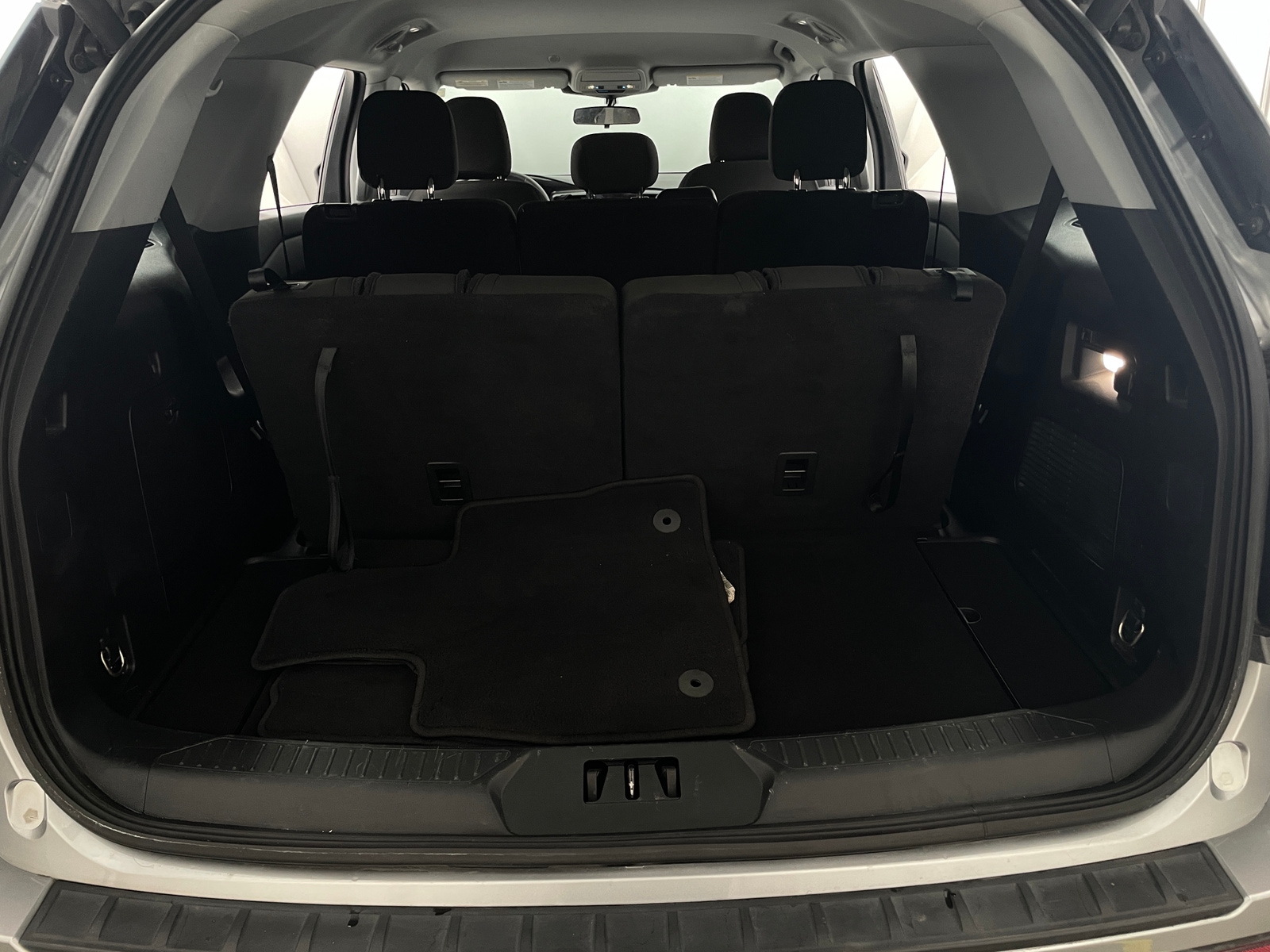 Thumbnail: 2021 Ford Explorer - 7